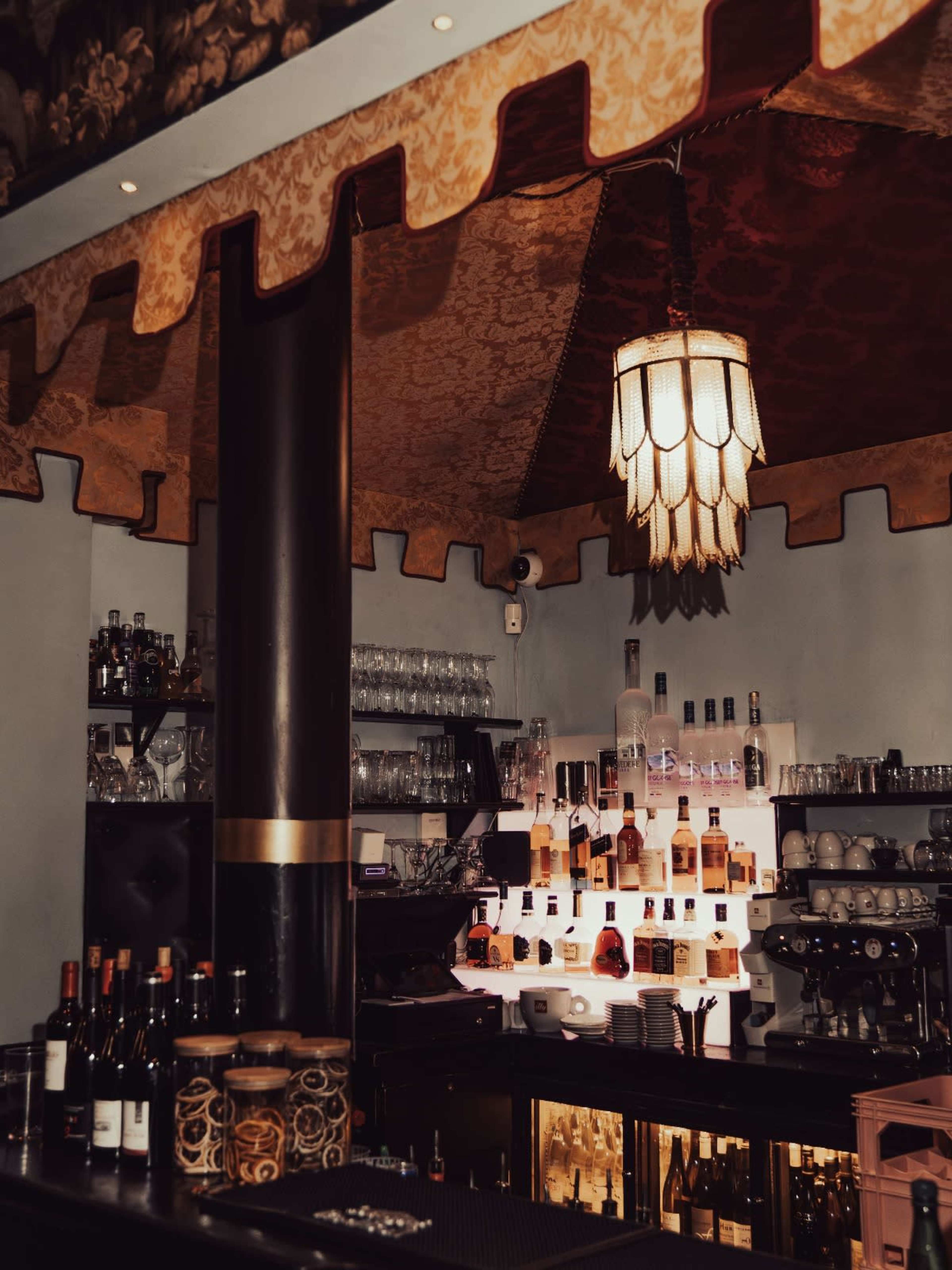 Restaurant, bar , lounge, salle de fête à deux pas des champs élysees Image in Saint-Philippe-du-Roule, Paris, 