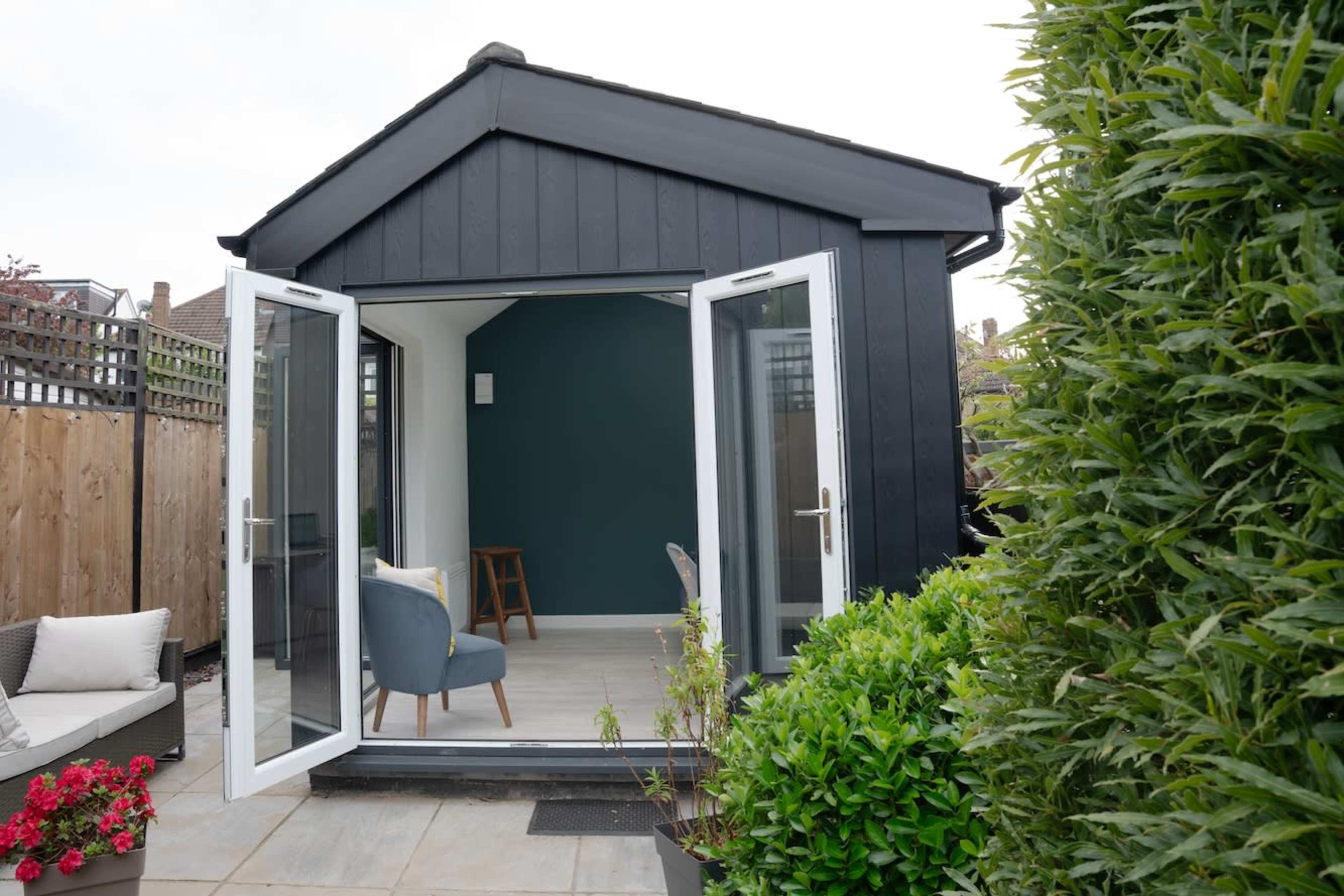 Light, airy photo studio Image in Buckhurst Hill, Buckhurst Hill, ENG