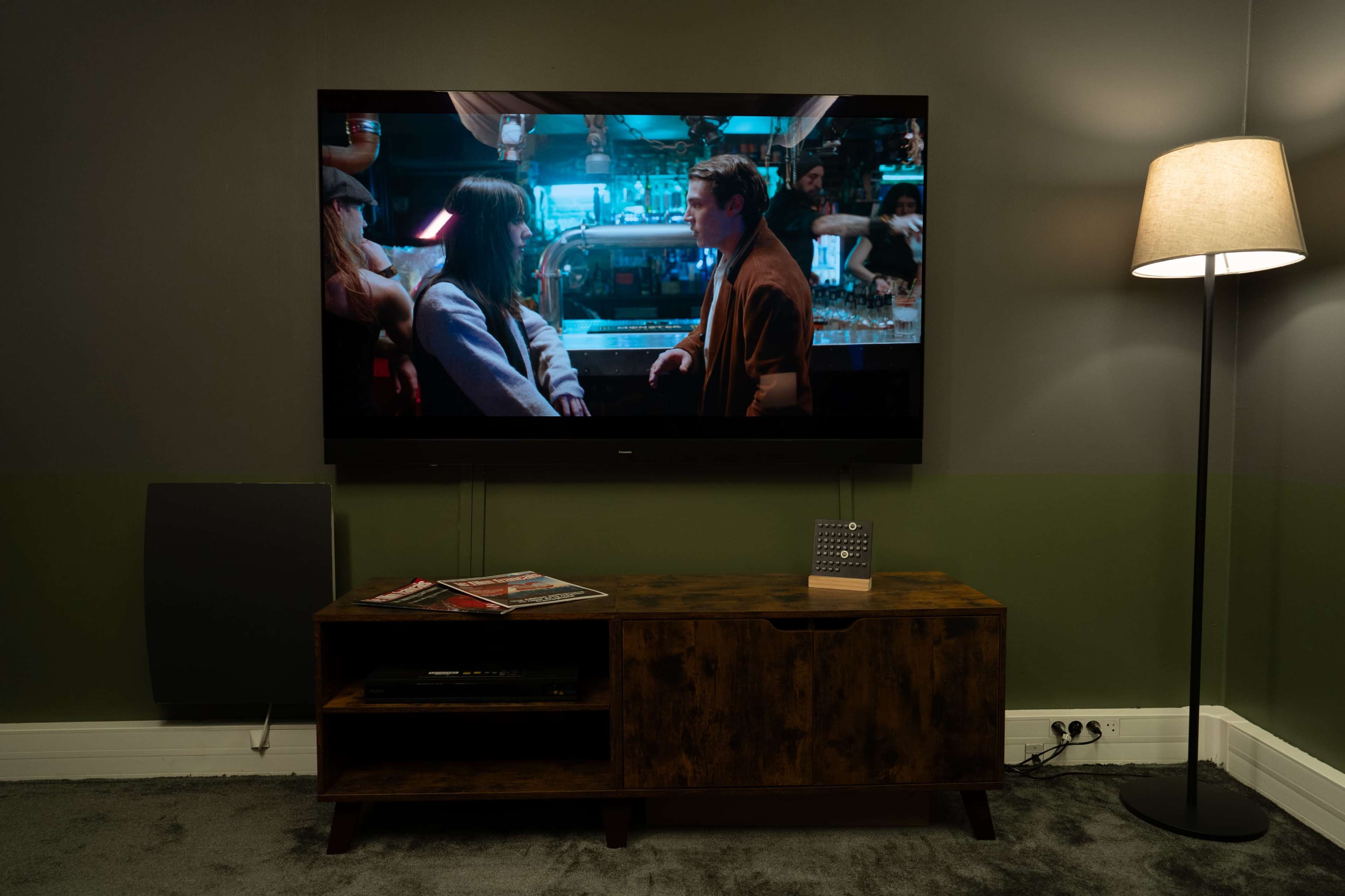 Studio vidéo et de montage et visionnage 24h/24 – Paris Gare de Lyon Image in Quinze-Vingts, PARIS 12