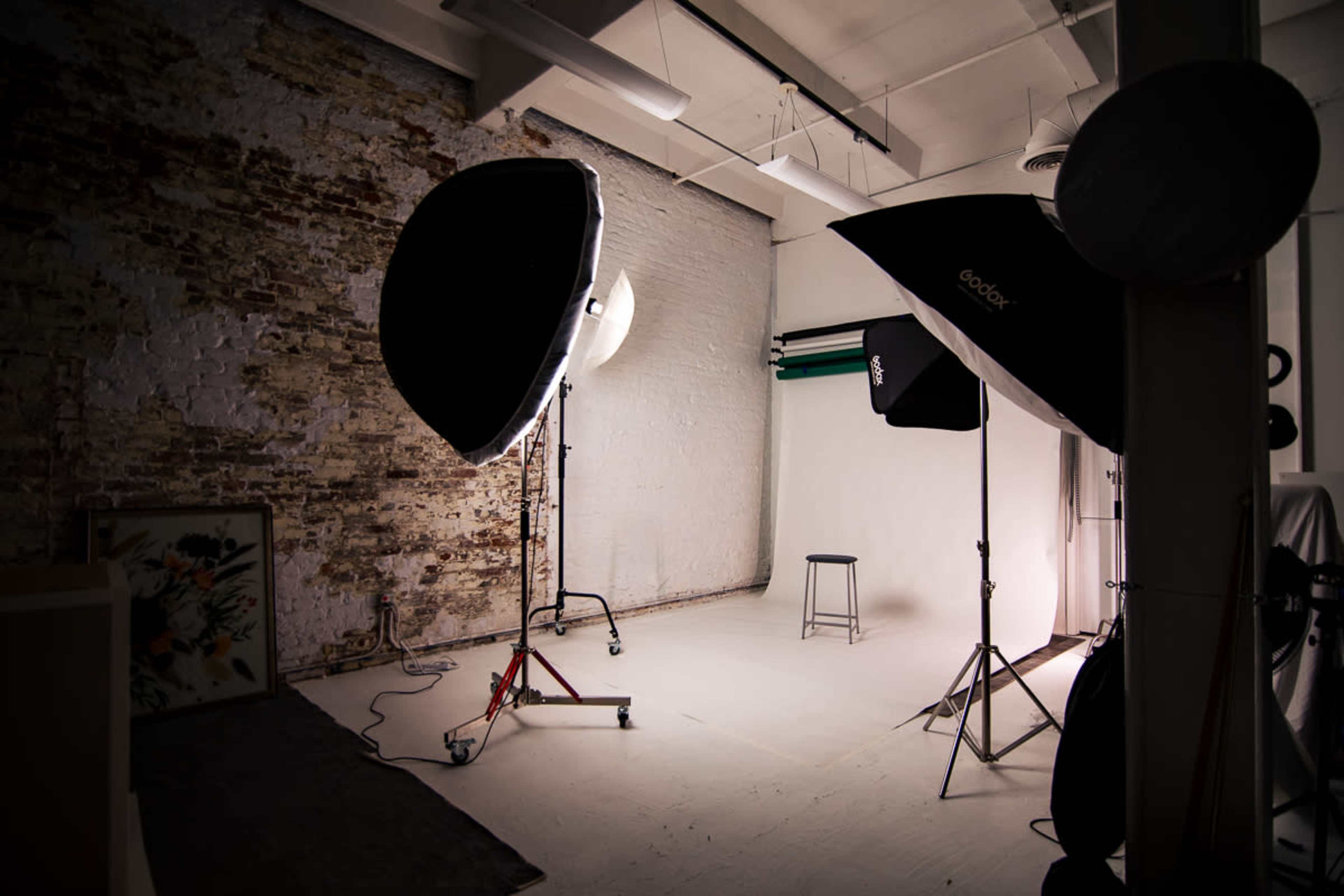 Pittsburgh Creative Photo Studio Image in Troy Hill, Pittsburgh, PA