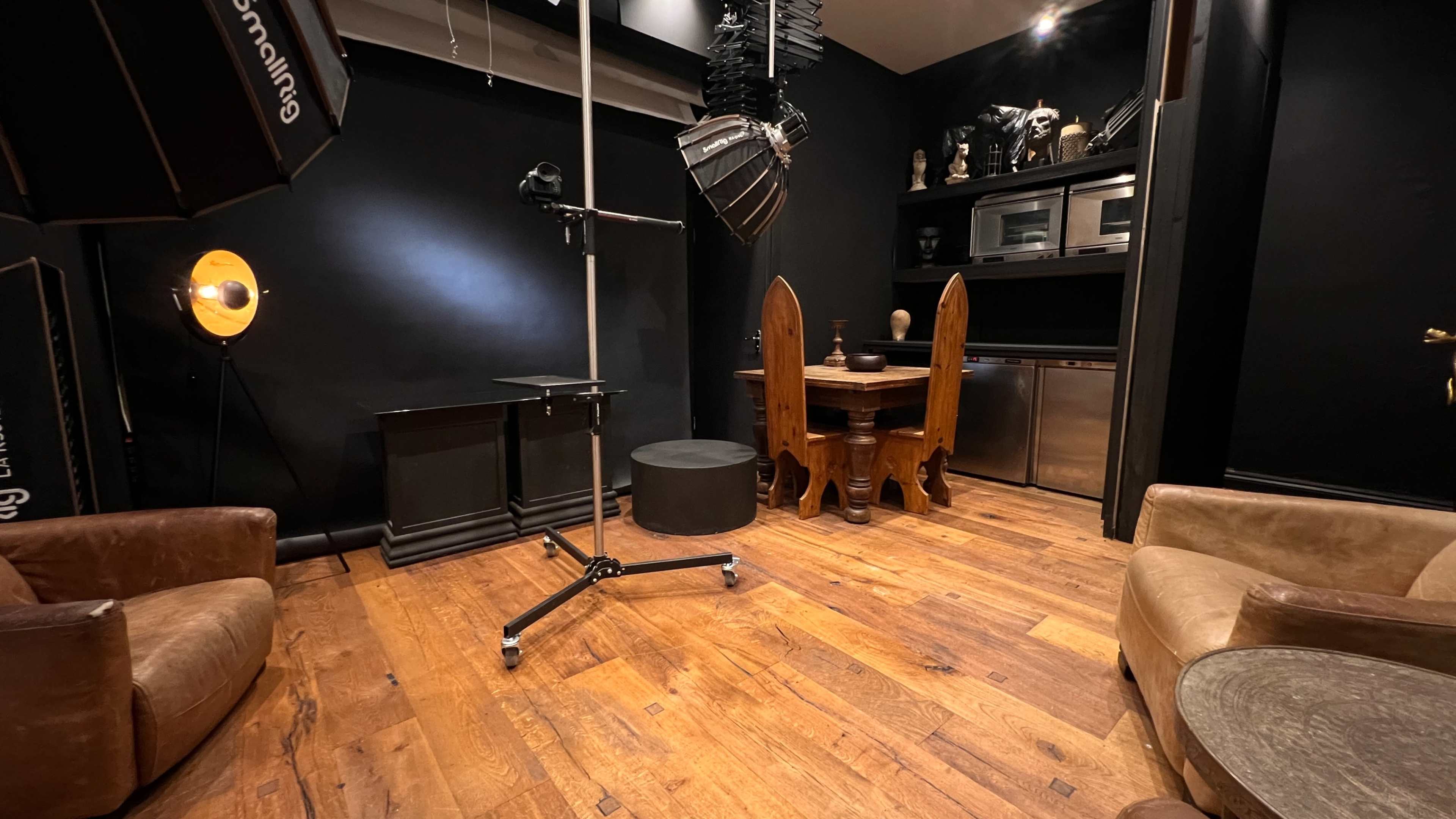 South London Photo Studio with Natural Light Image in Upper Norwood, London, ENG