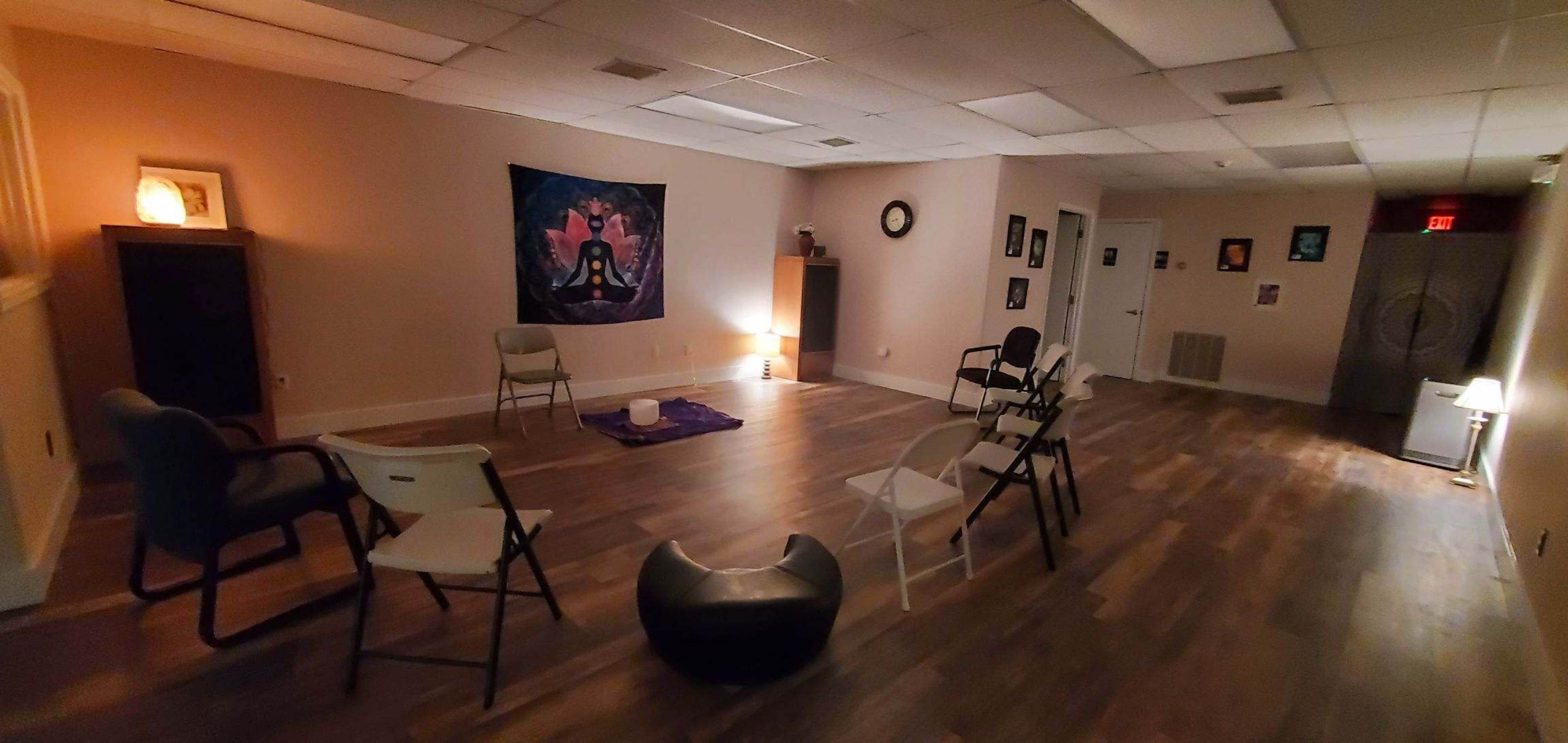 Quaint country room for parties that you would rather not have in your own home Image in Hillsborough Township, Hillsborough Township, NJ