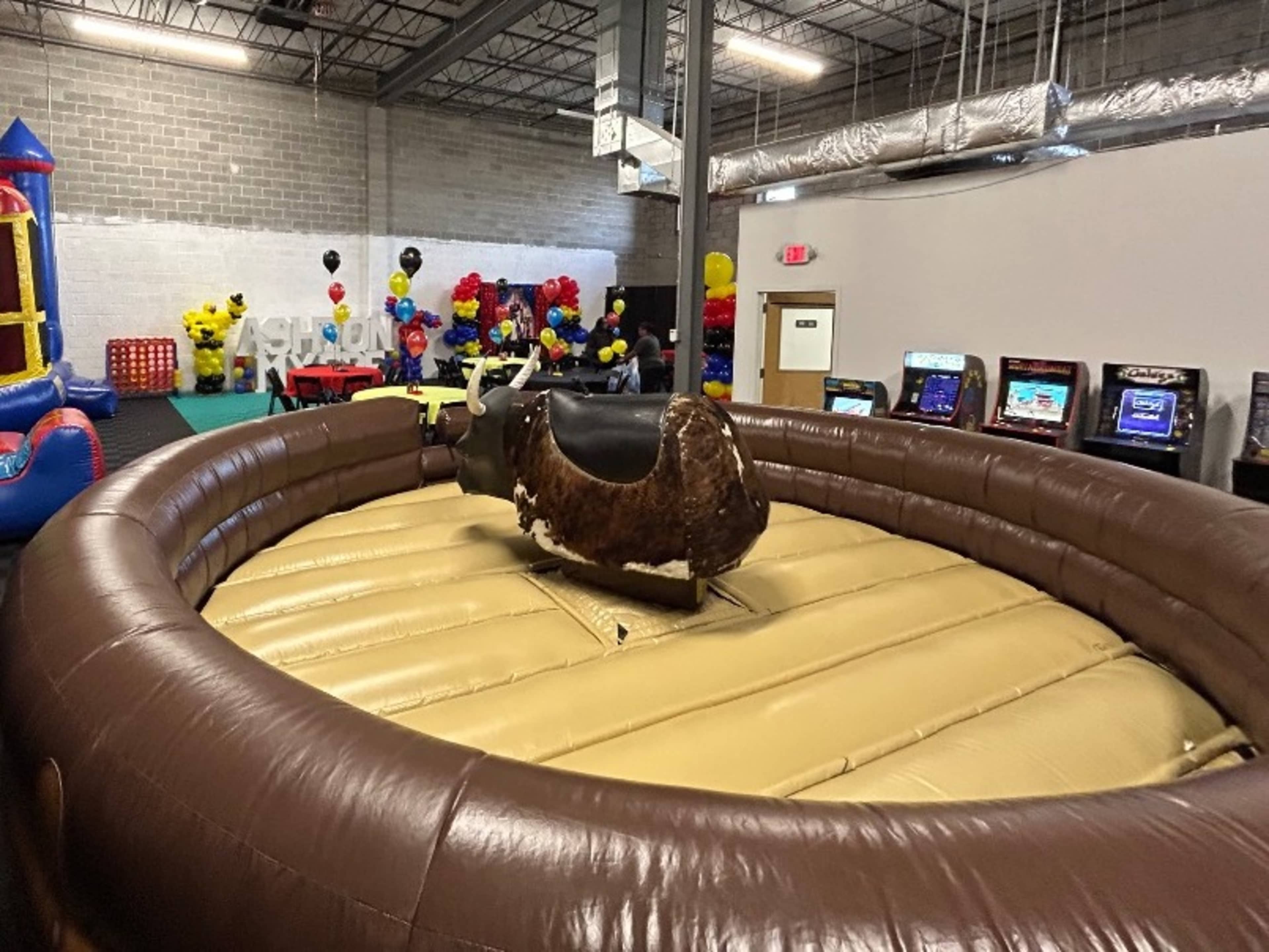Mechanical bull