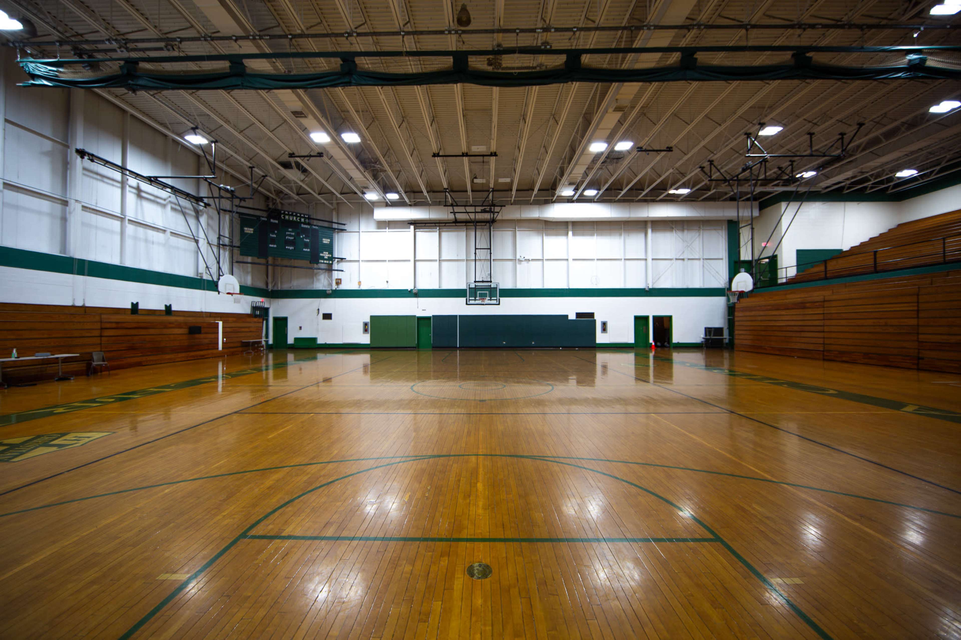 VINTAGE BASKETBALL INDOOR COURT Image in Thornton Township, Lansing, IL