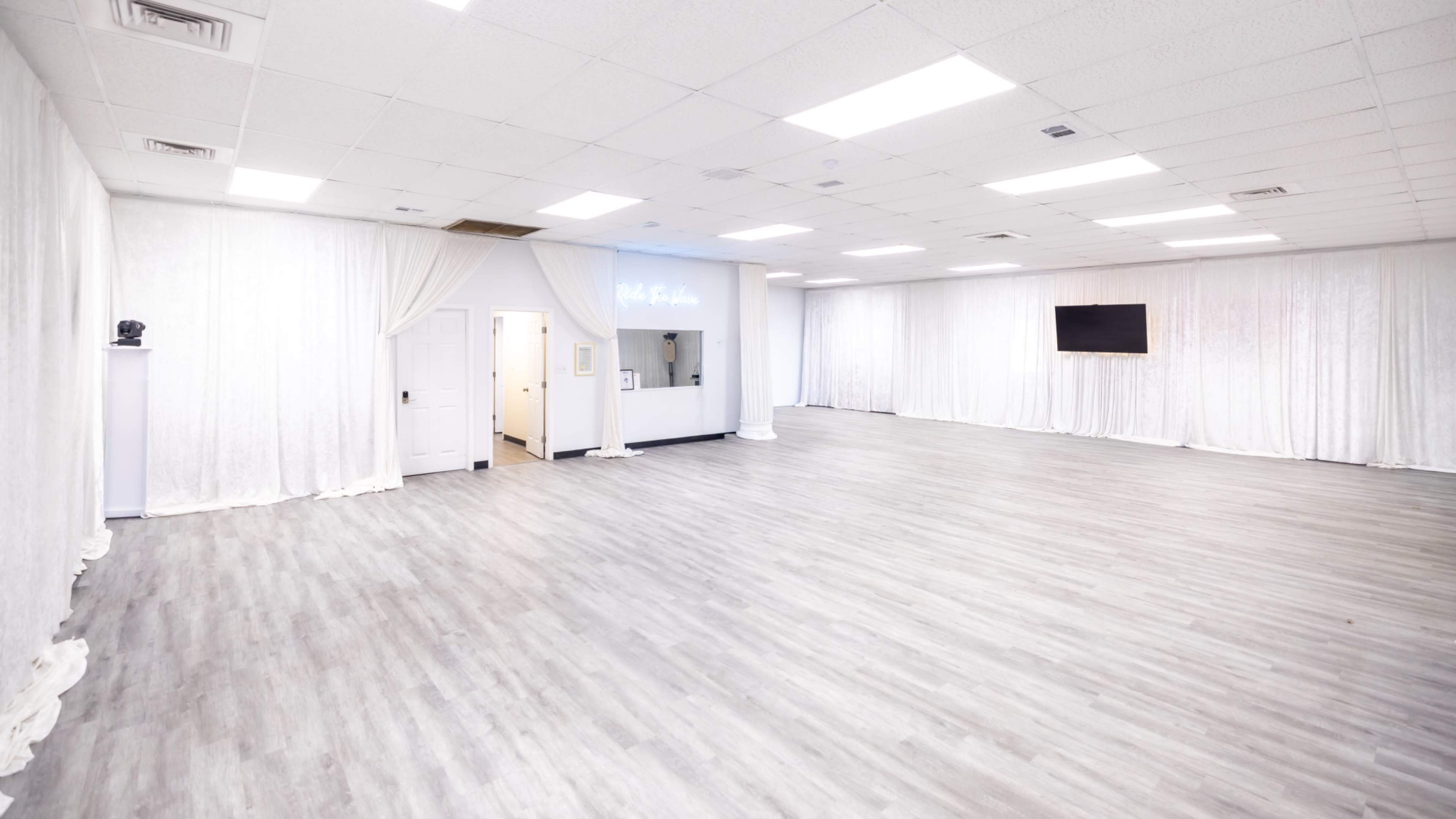 A Versatile Modern Creative Space in the Heart of Orlando/Parramore/Creative Village Image in Lake Dot, Orlando, FL