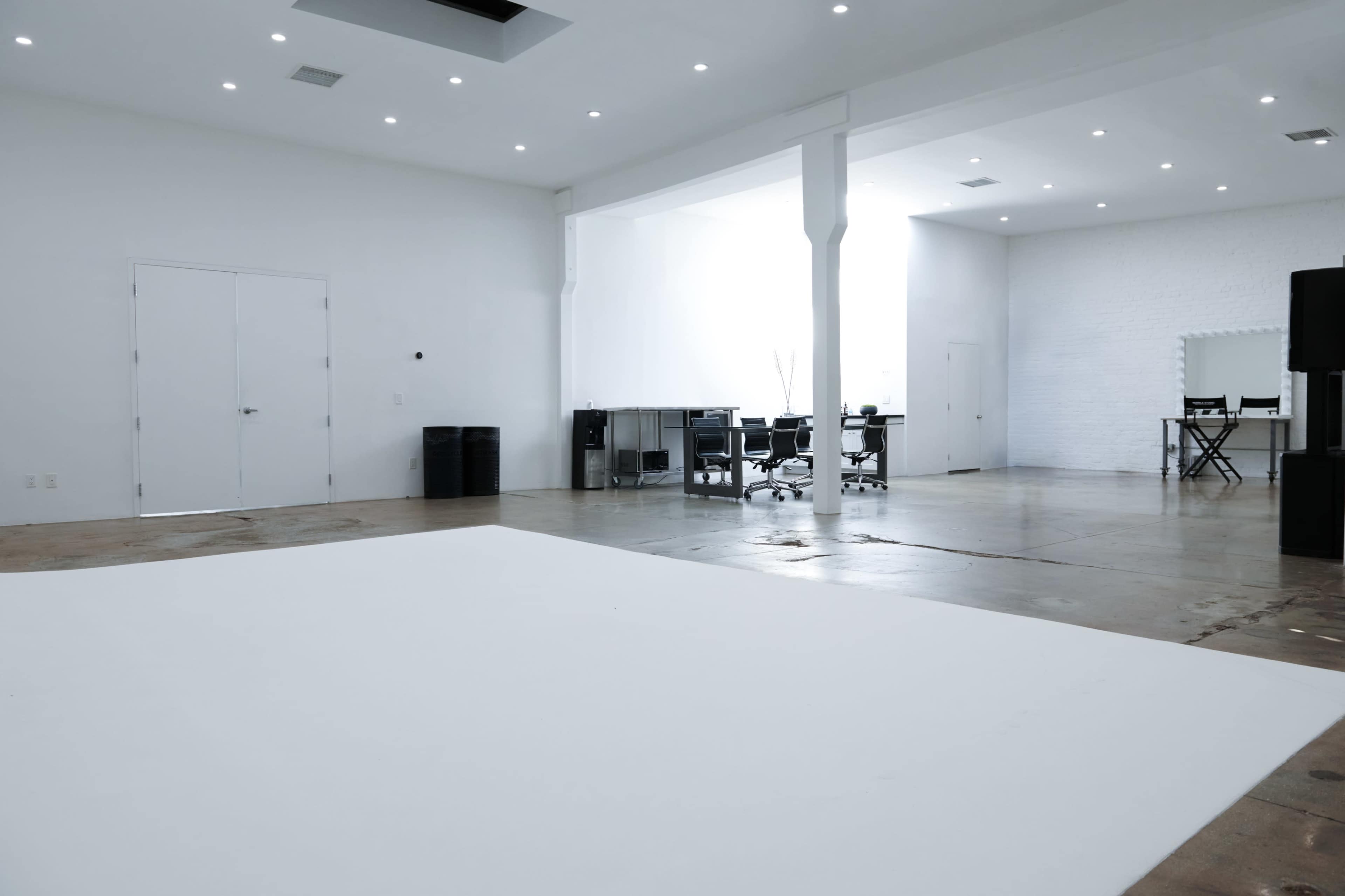 Modern Industrial Photo & Video Studio with Cyc Wall Image in Boyle Heights, Los Angeles, CA