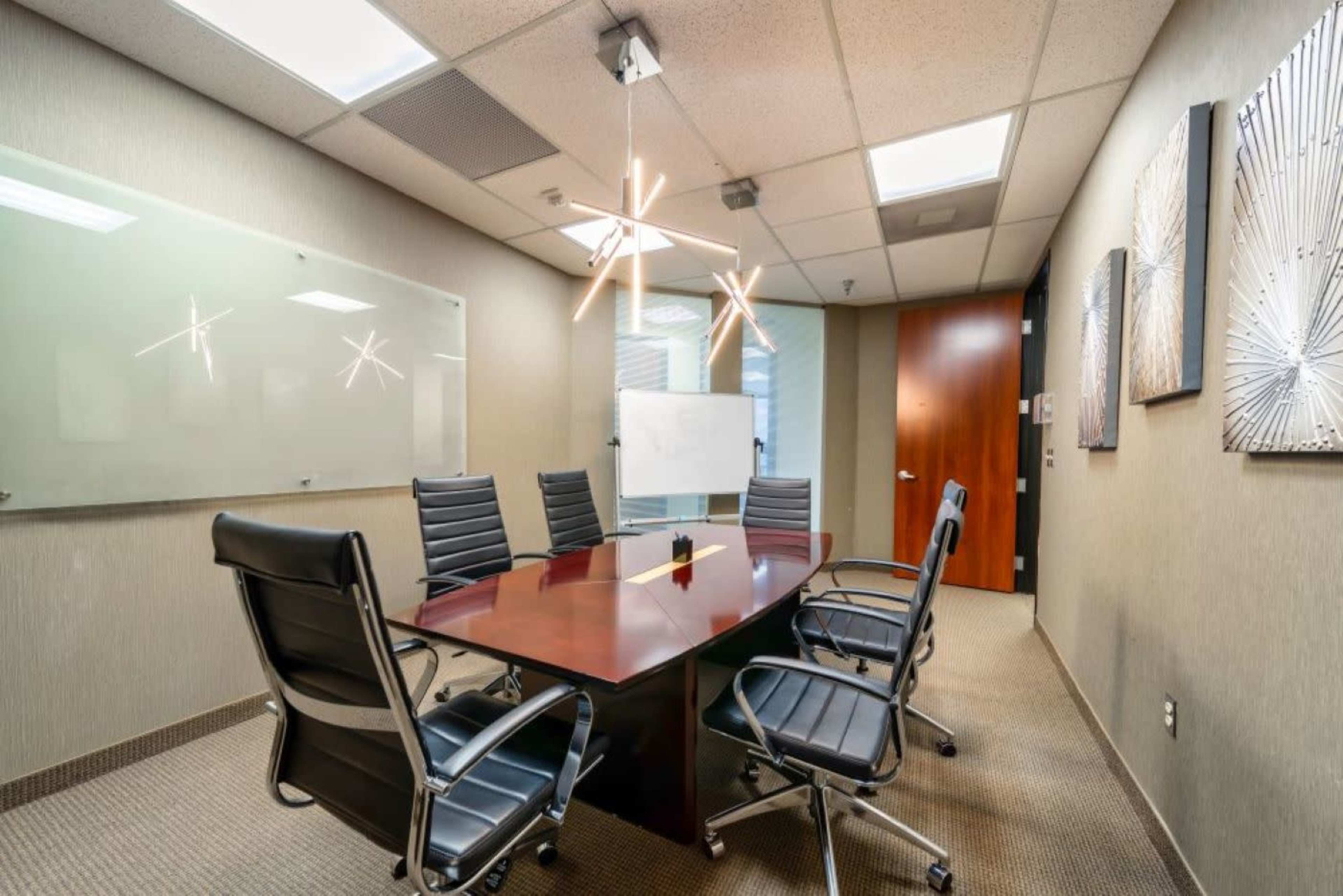 The Huron Meeting Room Image in Pittsfield Charter Twp, Ann Arbor, MI