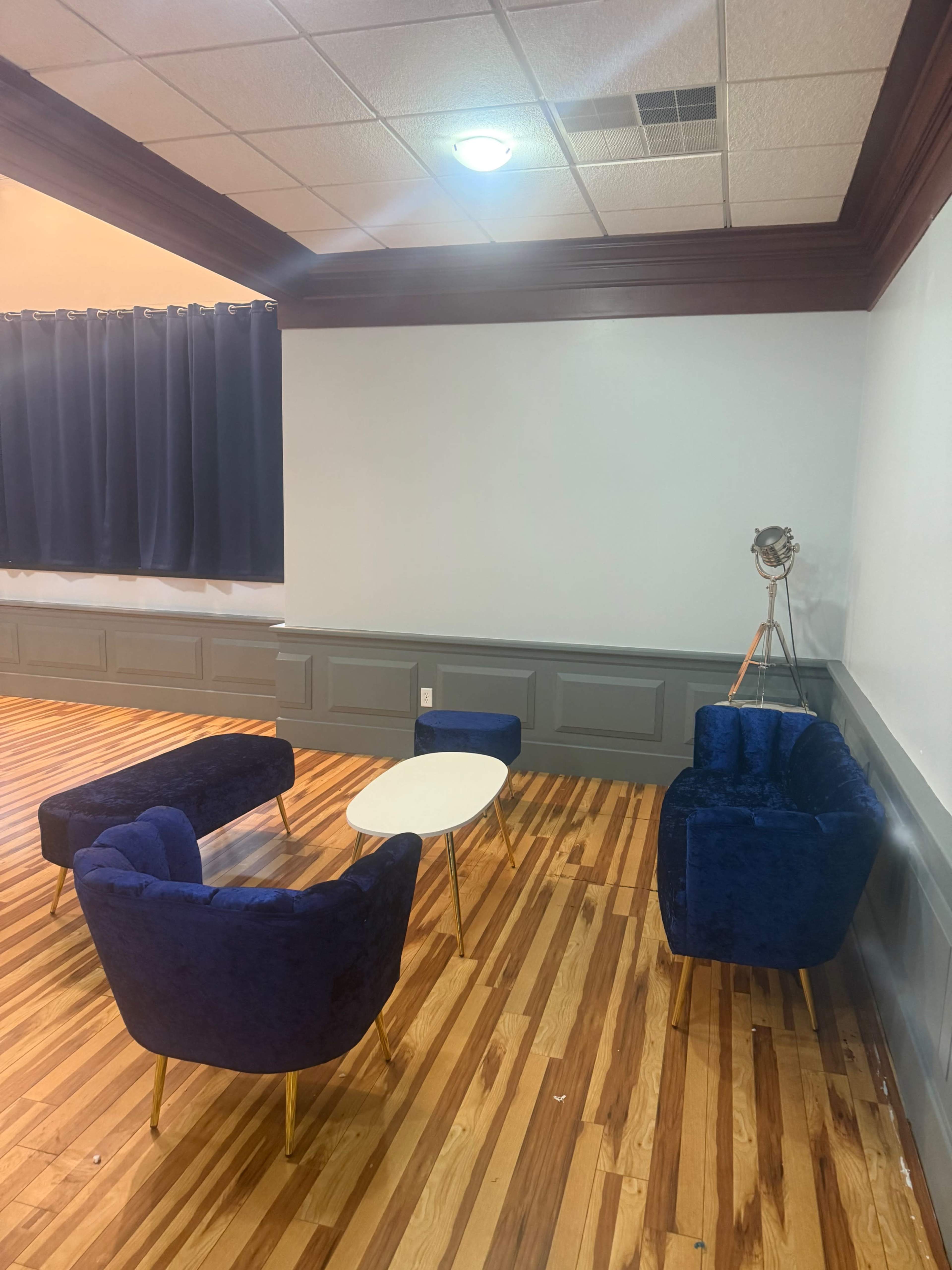Photography Studio Image in Amherst, Tonawanda, NY