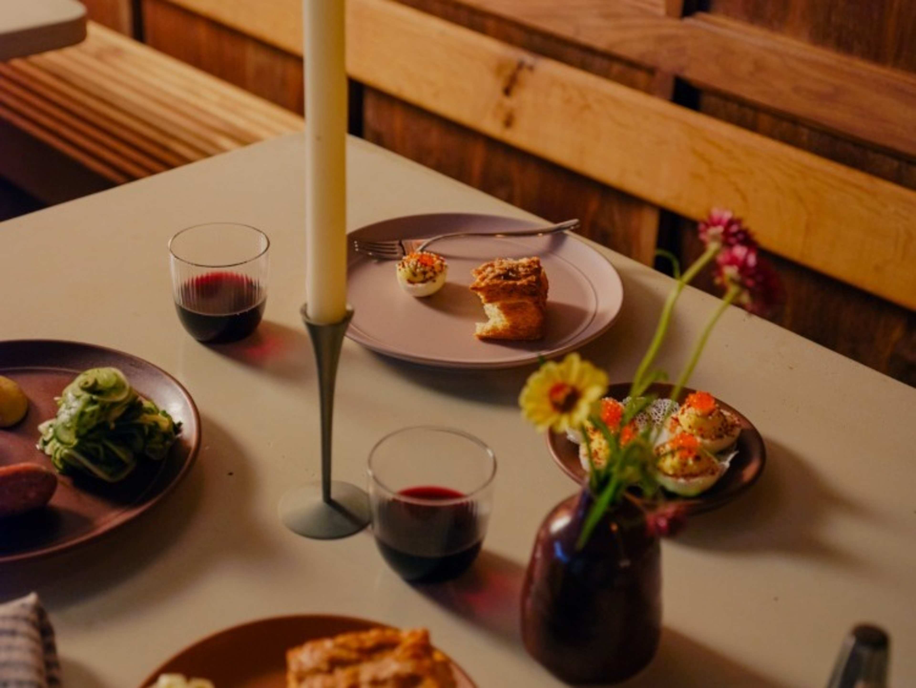 Pro On-Set Product & Prop Styling by Myrth