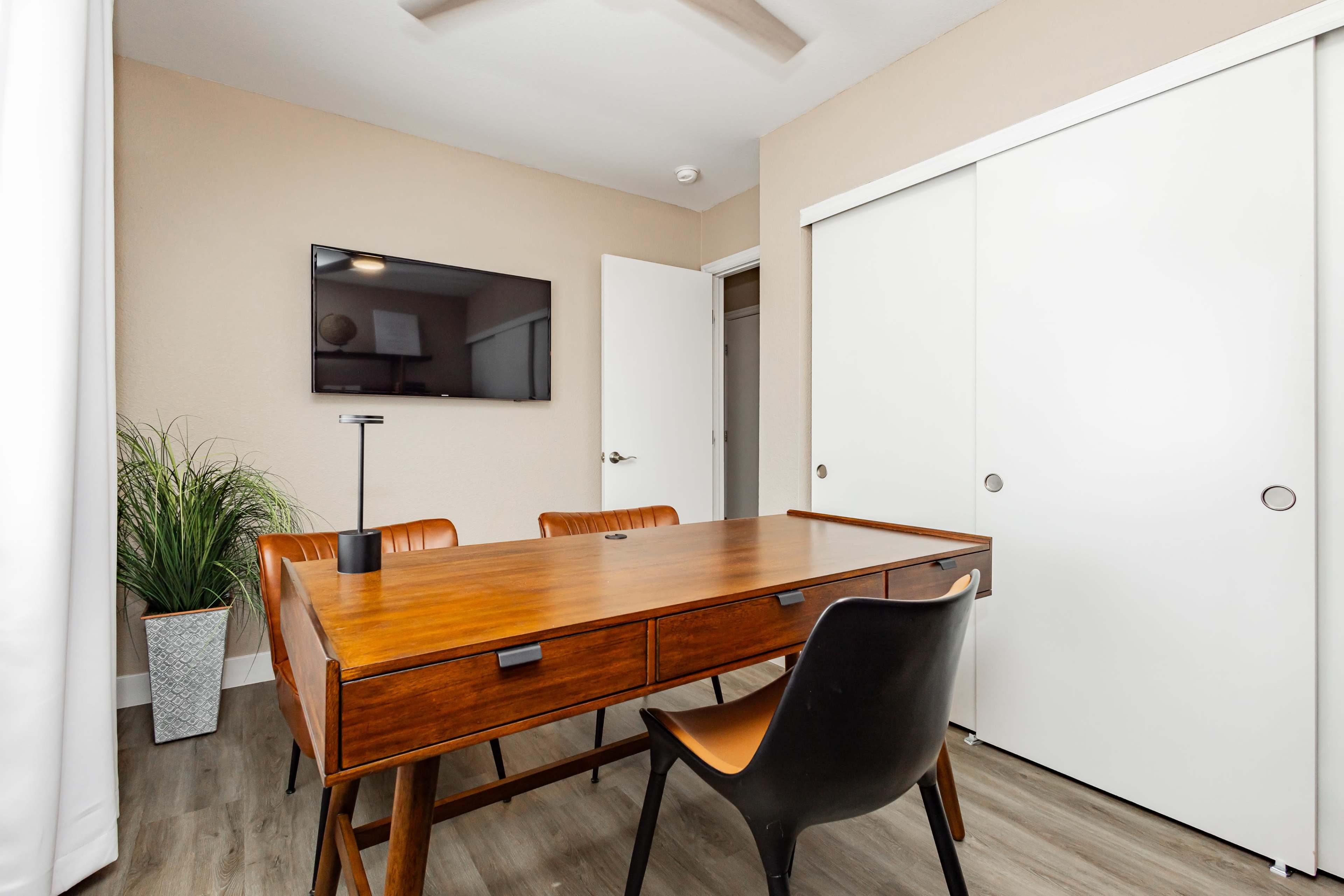 Jazz Club and Cigar Lounge Themed Ranch Home| Great for production, Content Creation Image in Henderson, Henderson, NV