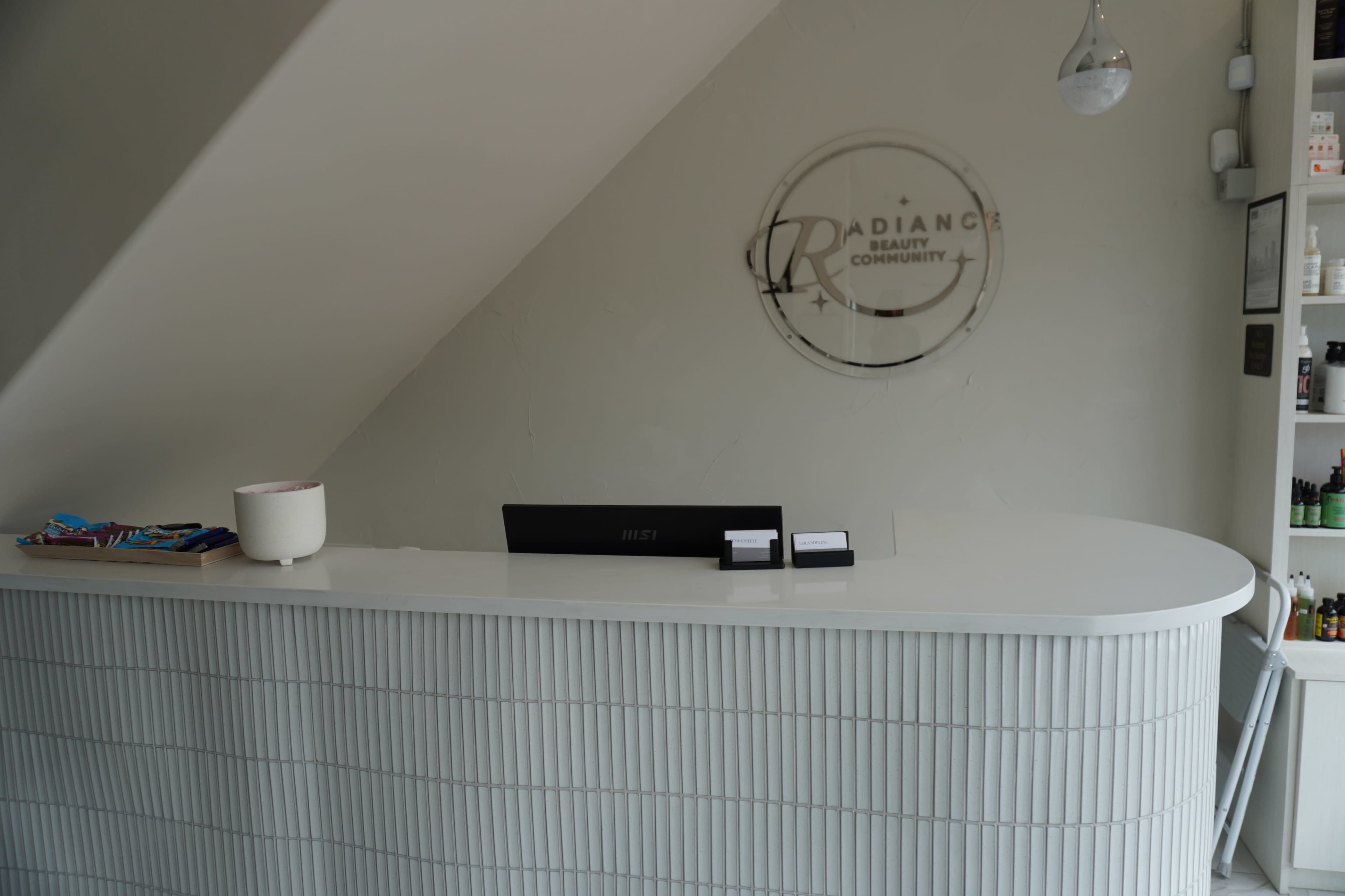 Get Ready In A  Downtown Calgary Hair Salon Image in Northwest Calgary, Calgary, AB