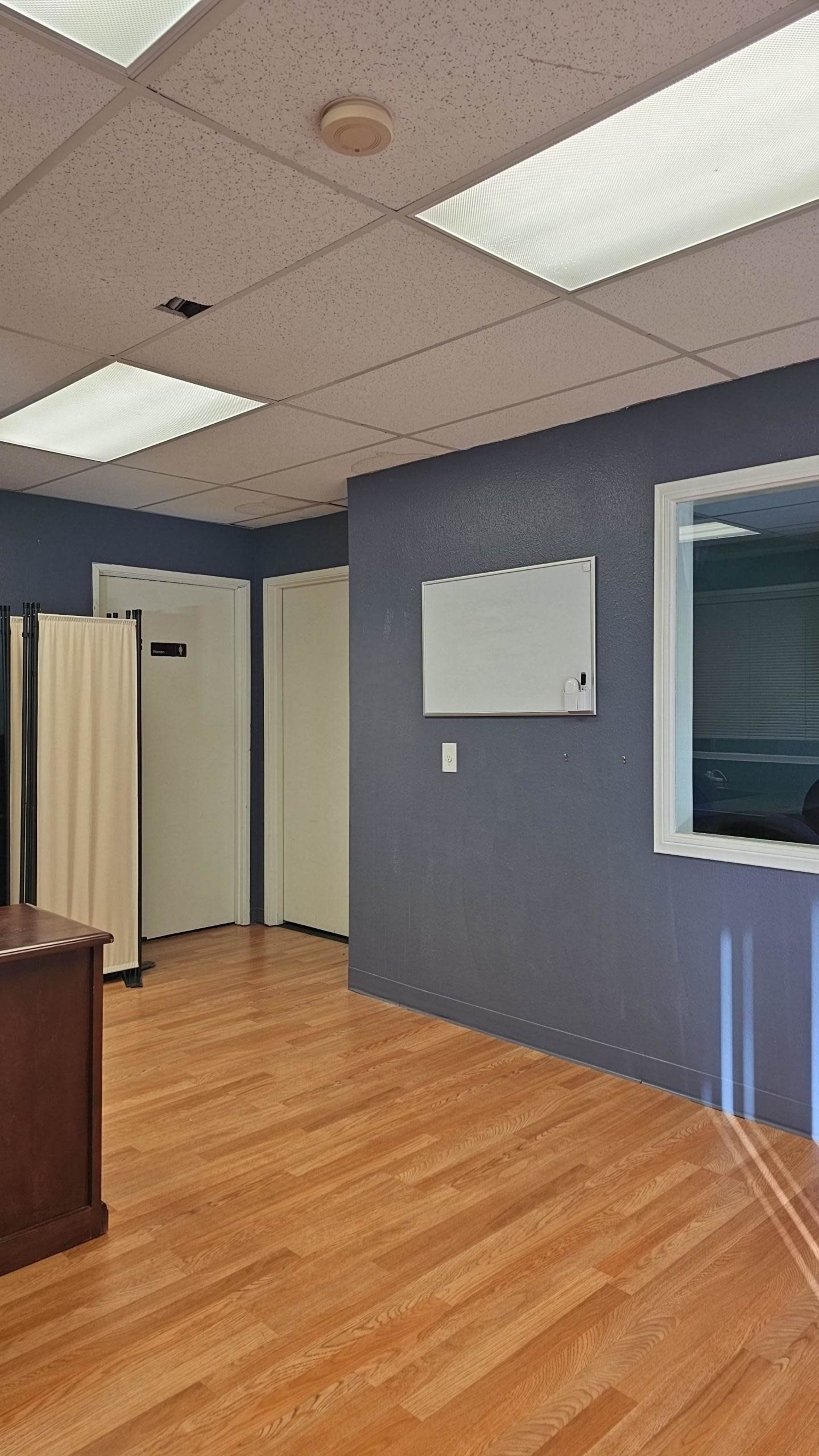 Meeting Space Within a Co-Working Environment Image in Quartz Hill, Palmdale, CA