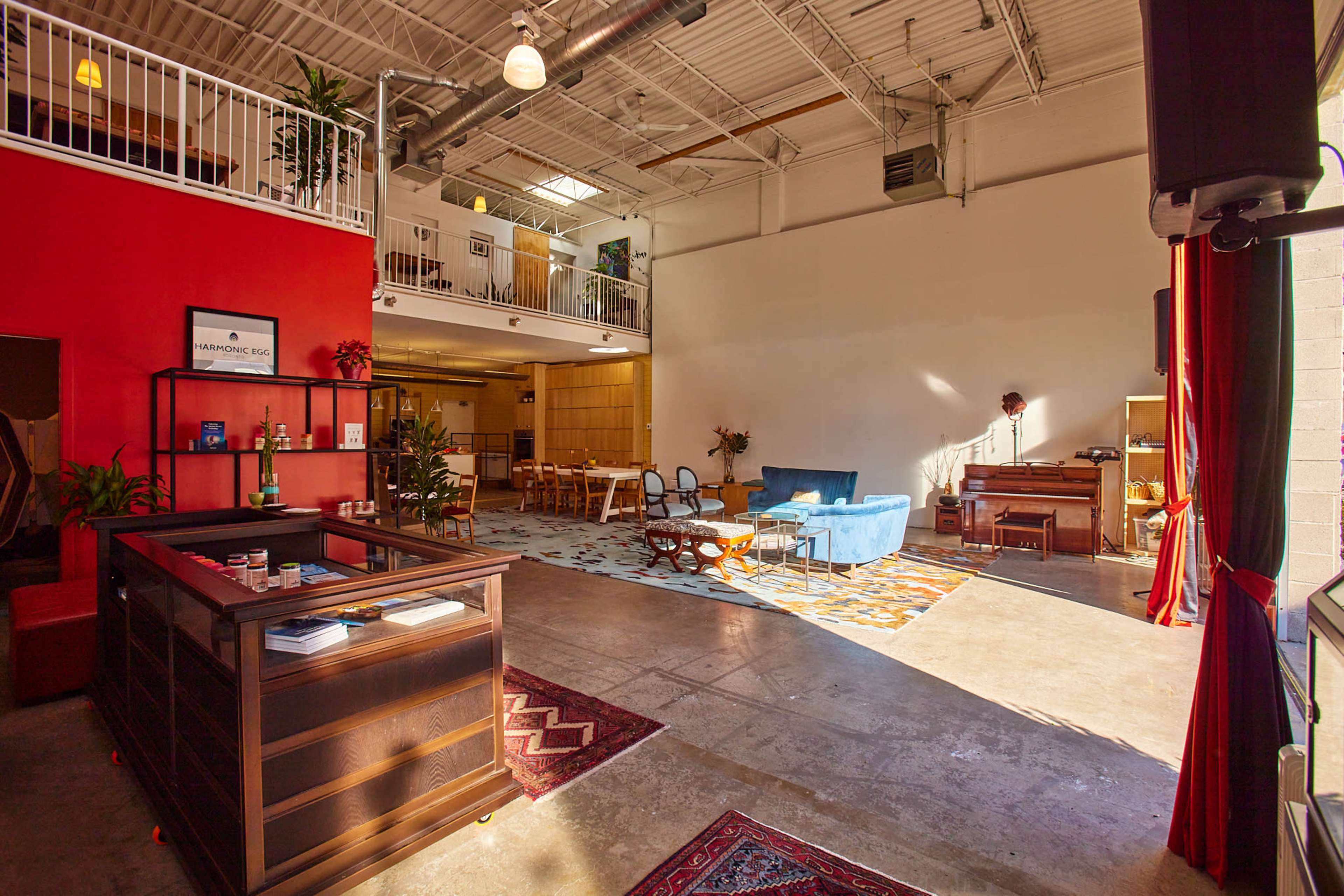 Multi-use Open Concept West End Venue with Spacious Full Kitchen Image in Junction Triangle, Toronto, ON