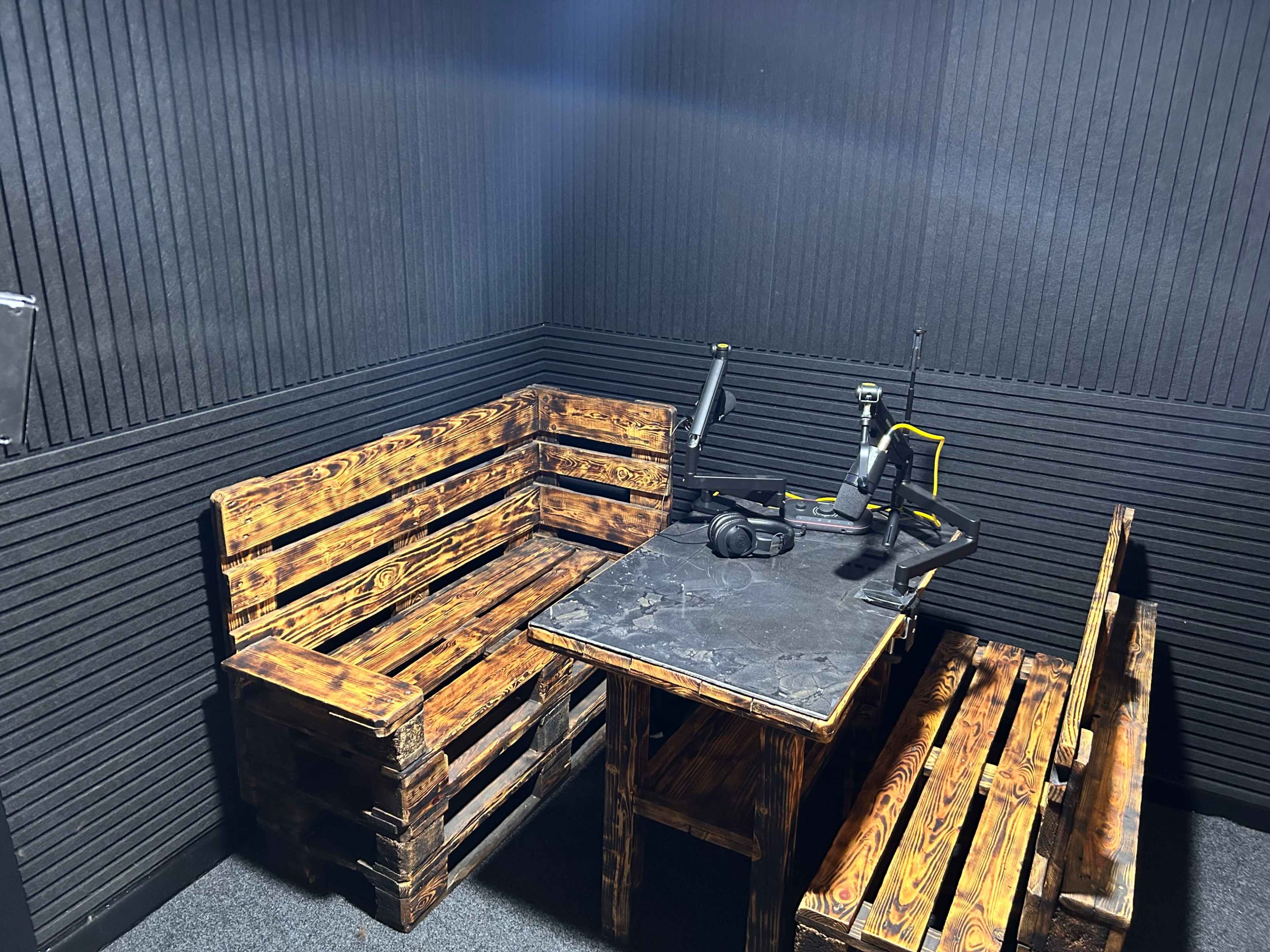 Podcast studio Image in Glossop, Glossop, ENG