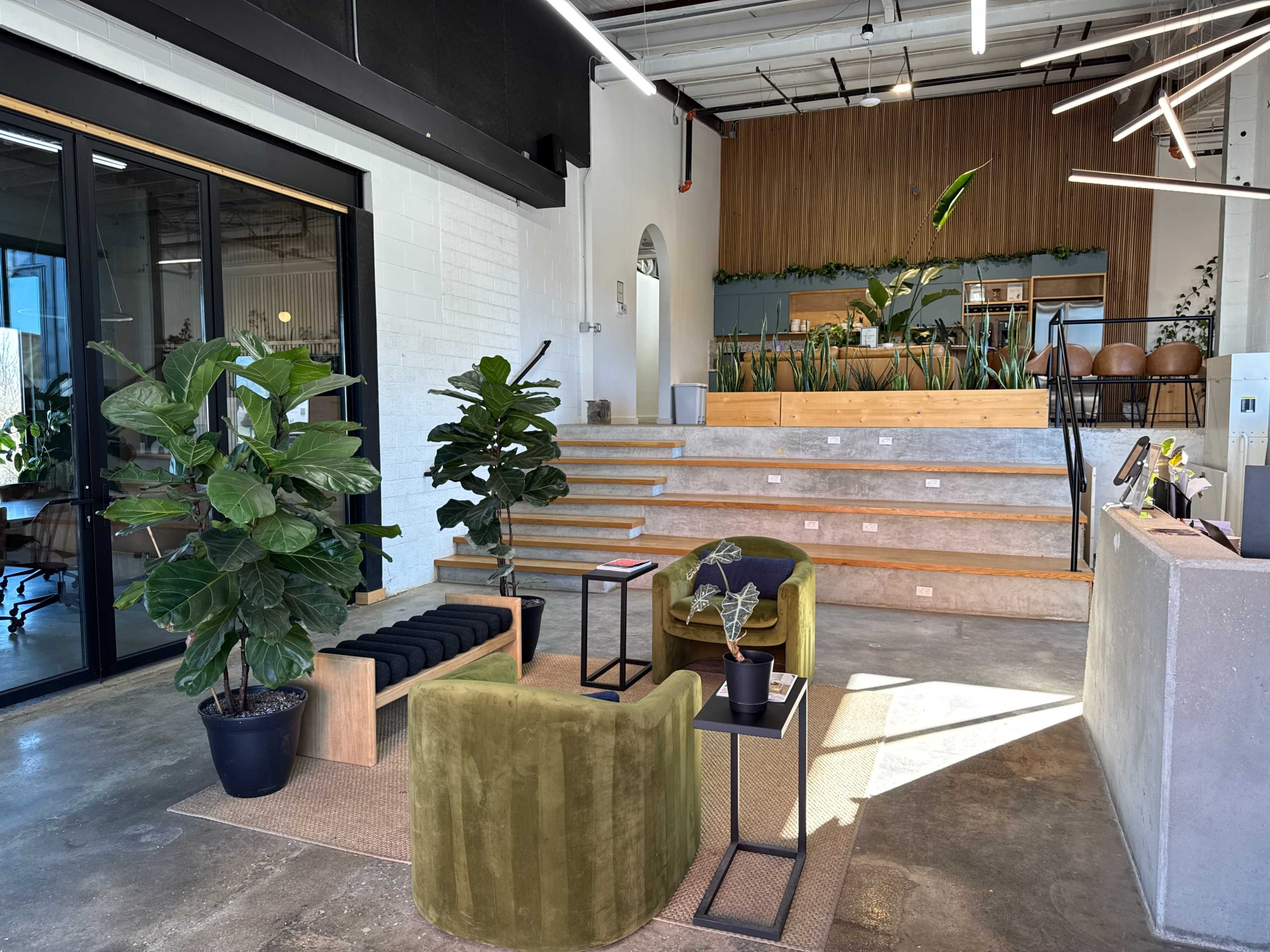 Large Warehouse Showroom for Product Launches, Pop-Ups & Creative Commercial Events Image in Rogers, Rogers, AR