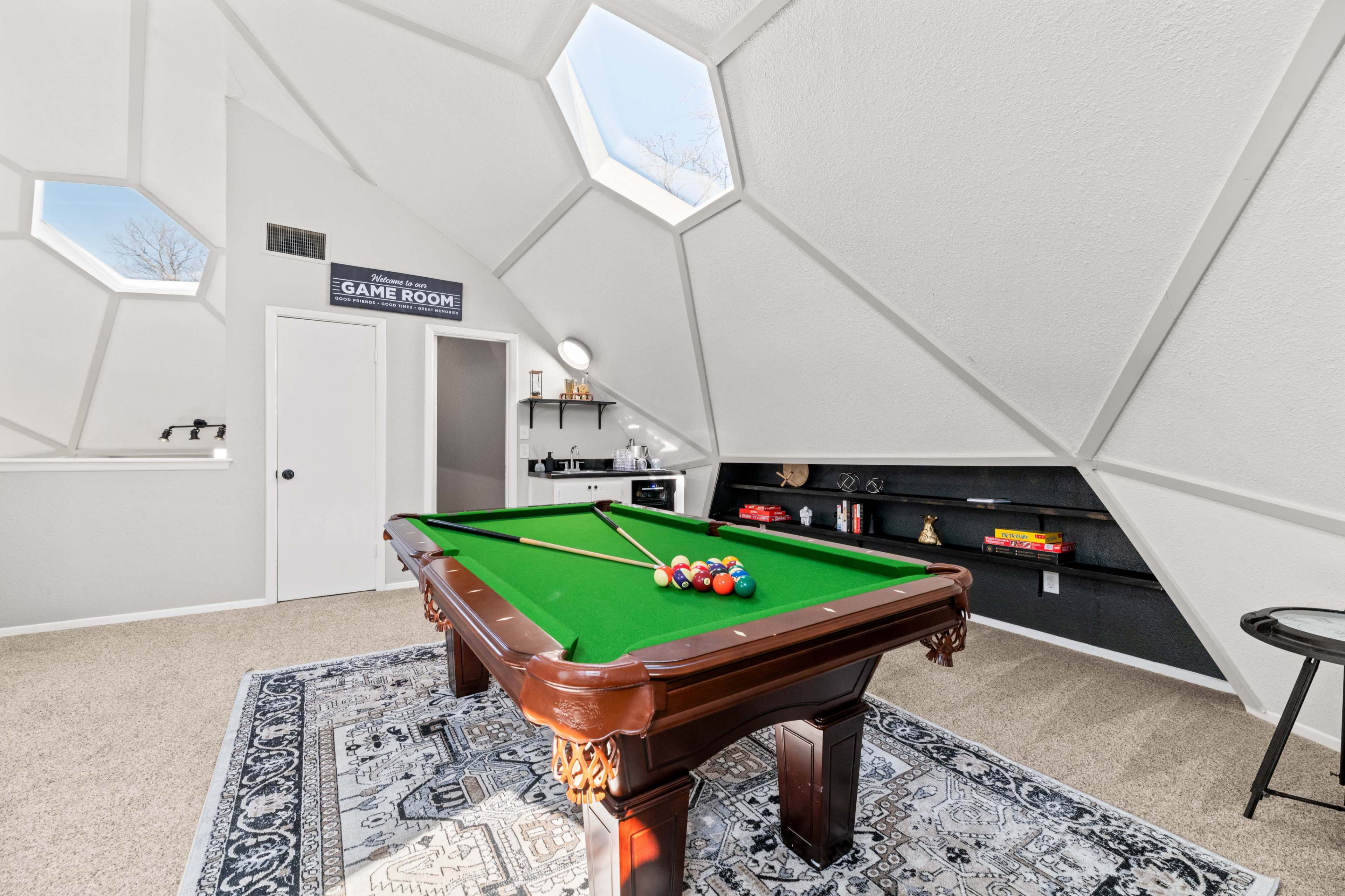 Dome Manor with Pool View Image in Bedford, Bedford, TX
