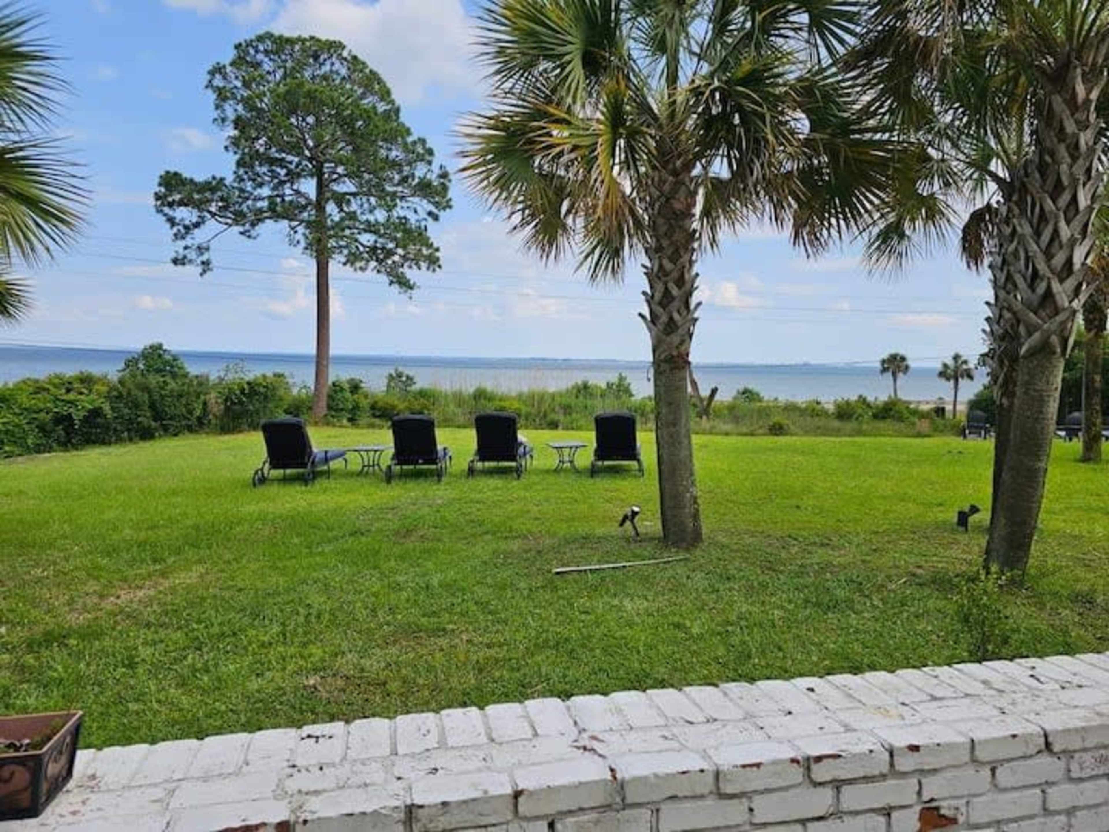 Bay-Front Mansion on 4 acres Image in , Freeport, FL