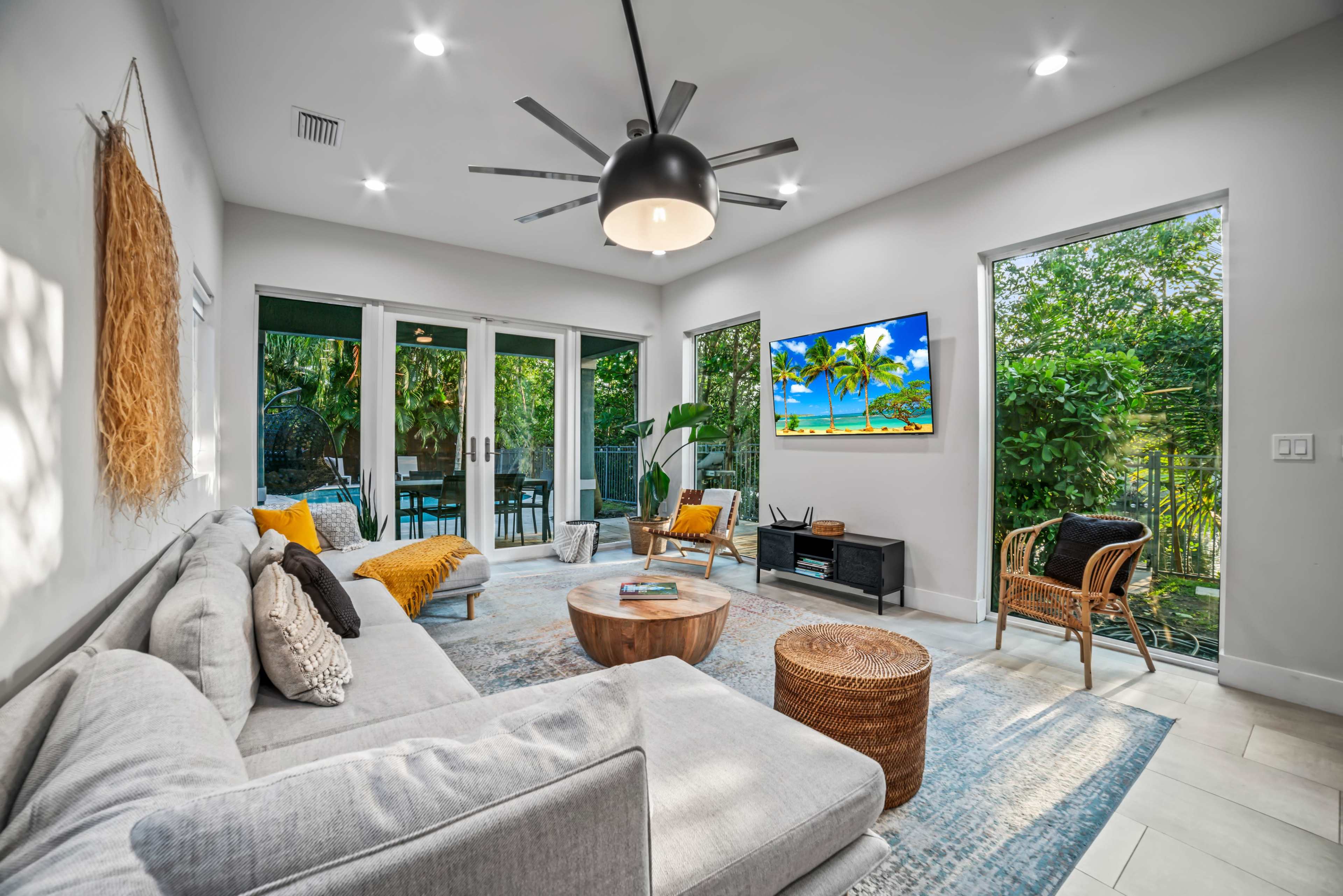 Oasis Kings Water + Ocean relaxing NEW Sleep 8 Image in Wynwood, Fort Lauderdale, FL