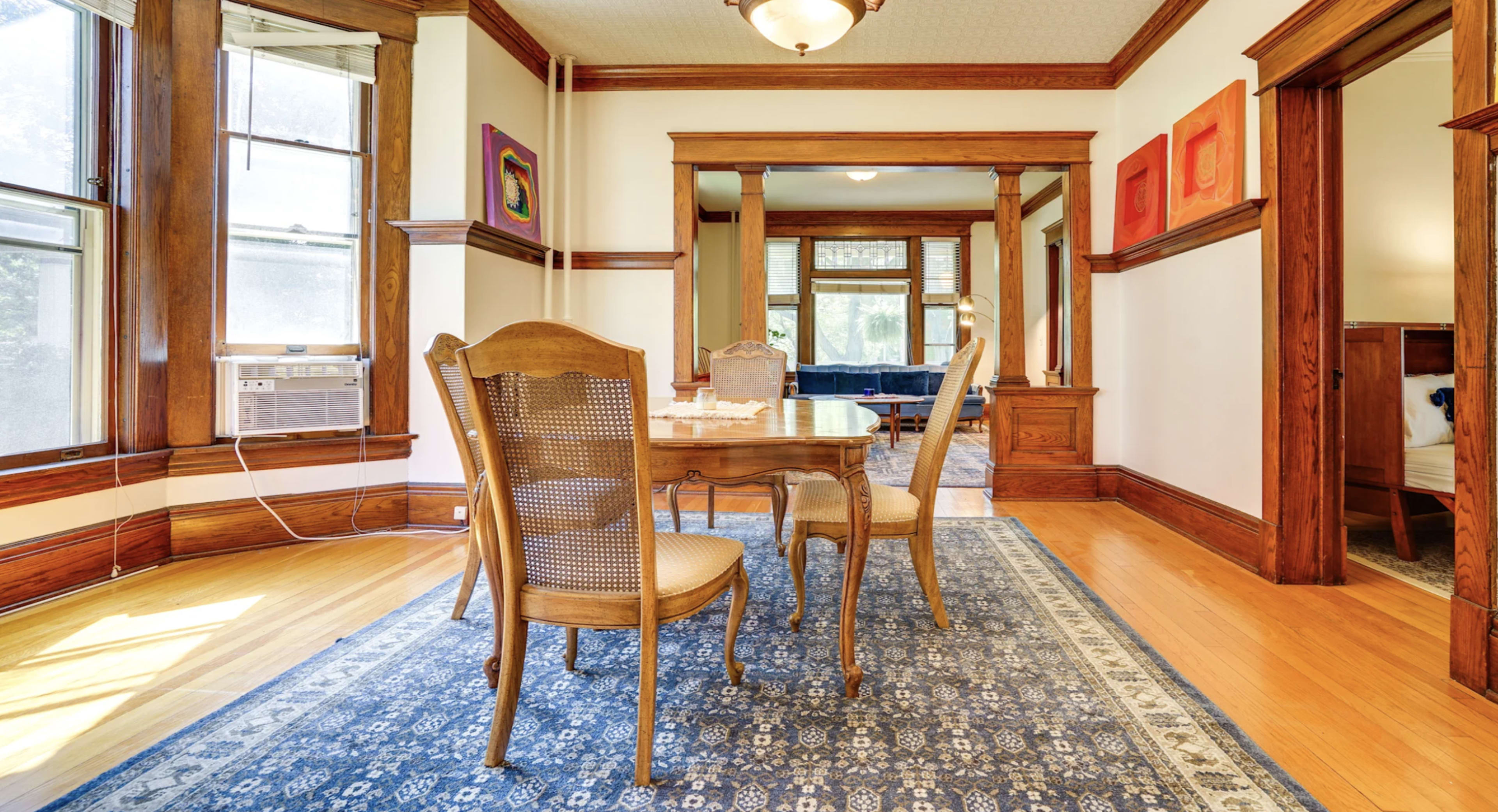 Historic Bohemian Urban Apartment Image in Summit - University, St. Paul, MN