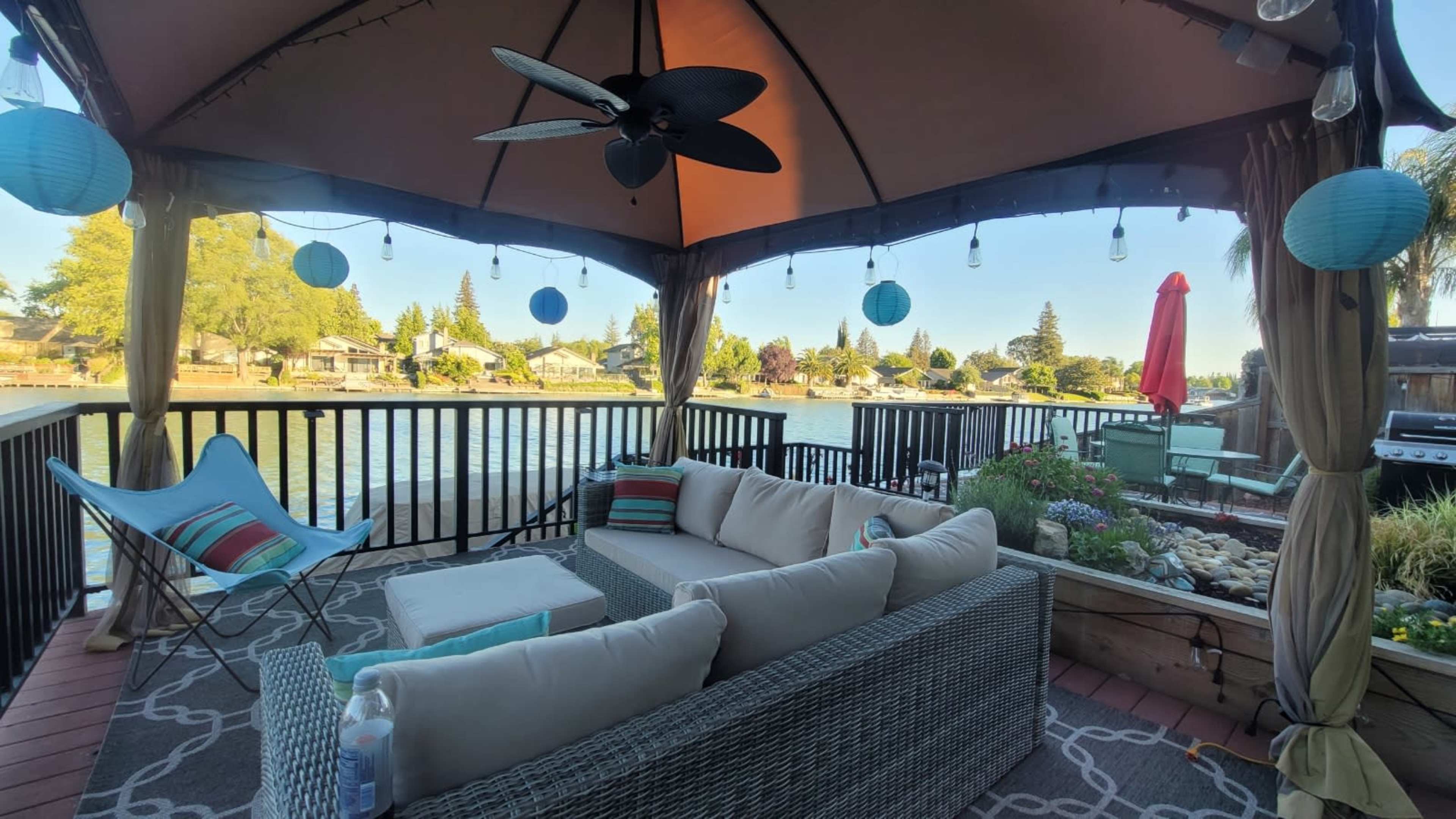 Monarch Retreat Lakefront View Image in Lakeview, Stocton, CA