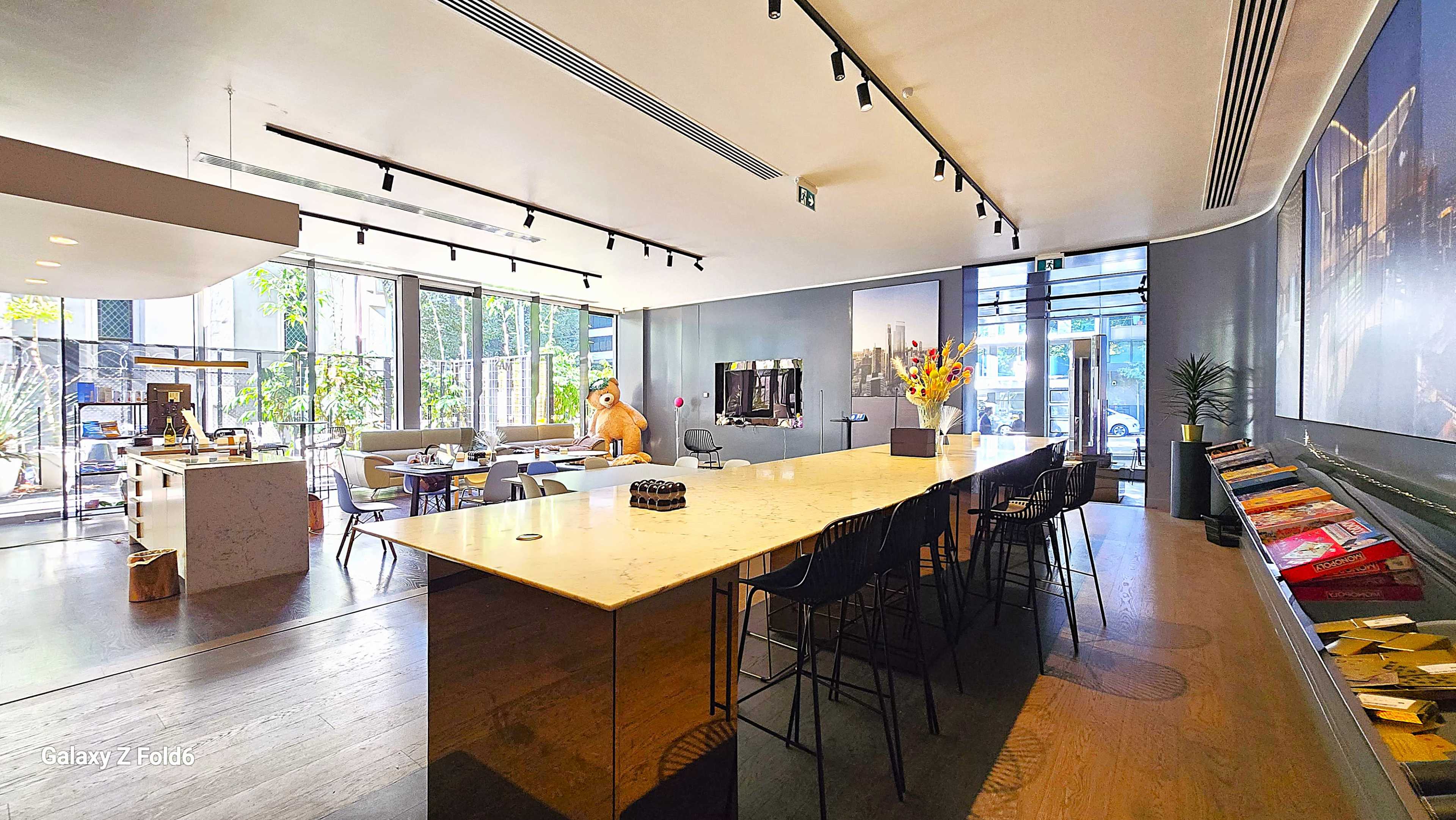 Top-tier party/event venue in Melbourne CBD – 250㎡ luxurious space with KTV available for hourly rental! Image in Melbourne CBD, Melbourne, VIC