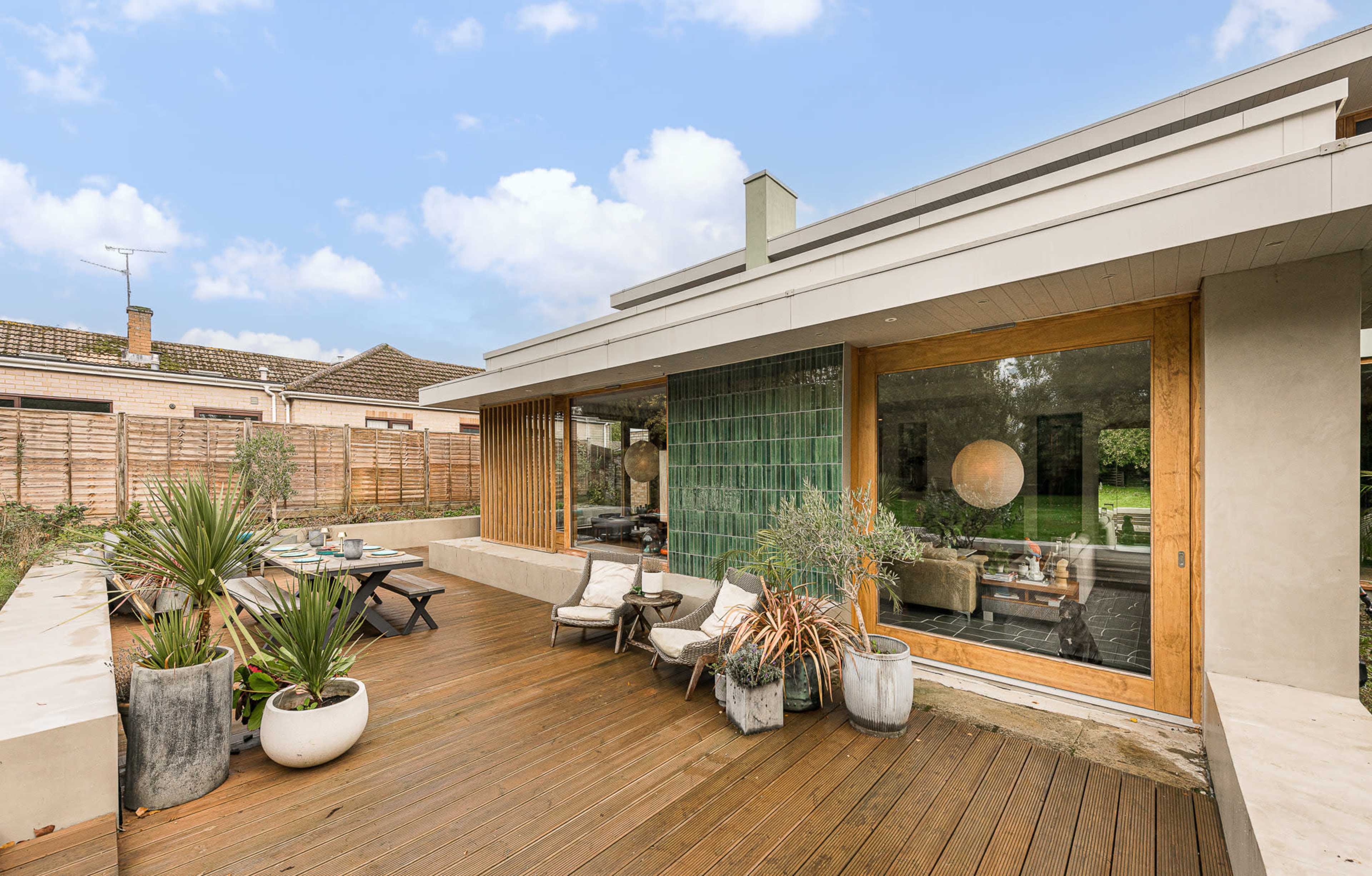 Mid-Century Modern, Henley House RG9 Image in Henley-on-Thames, Henley-on-Thames, ENG