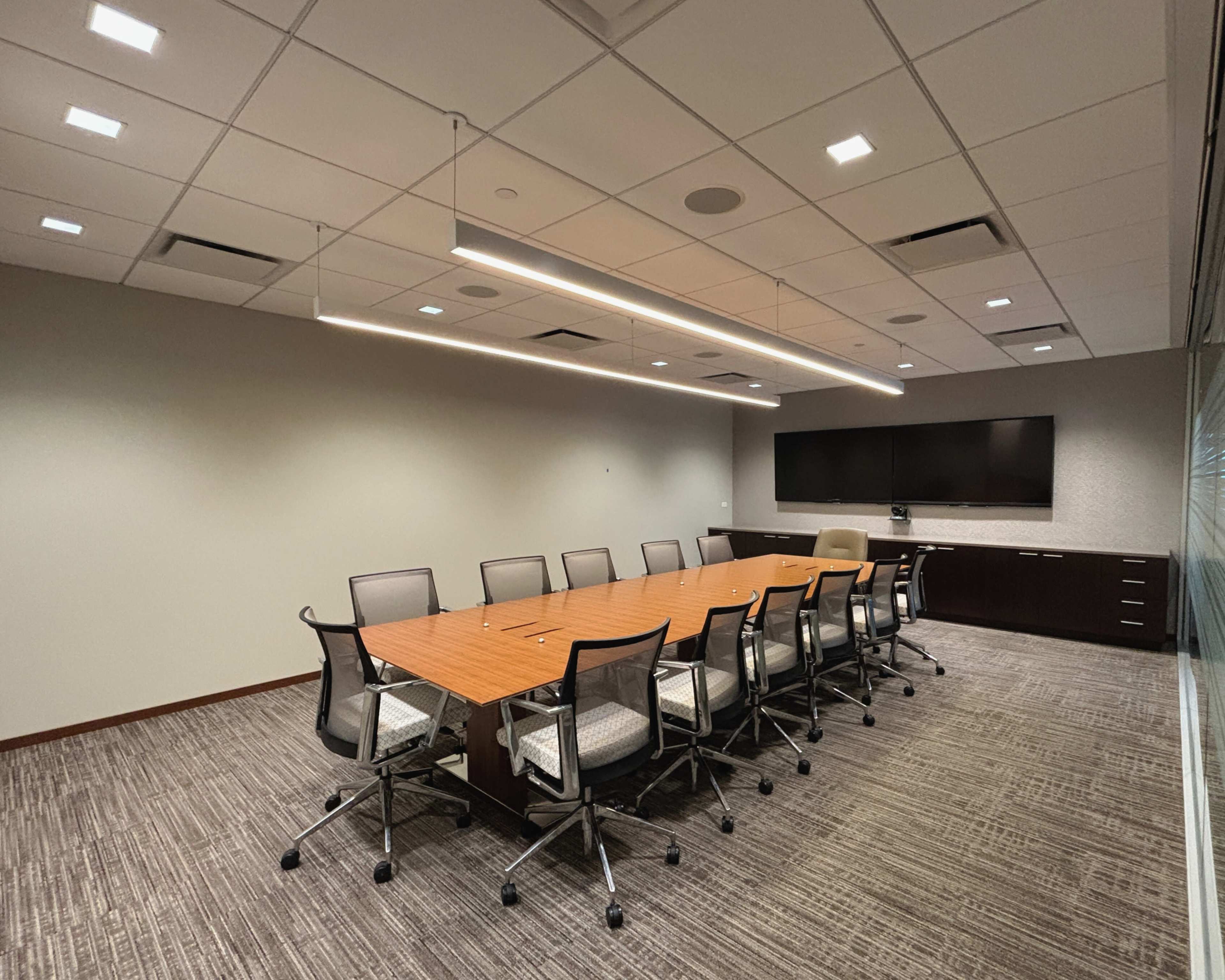 Professional Meeting Room in a Coworking Space Image in Schaumburg Township, Schaumburg, IL