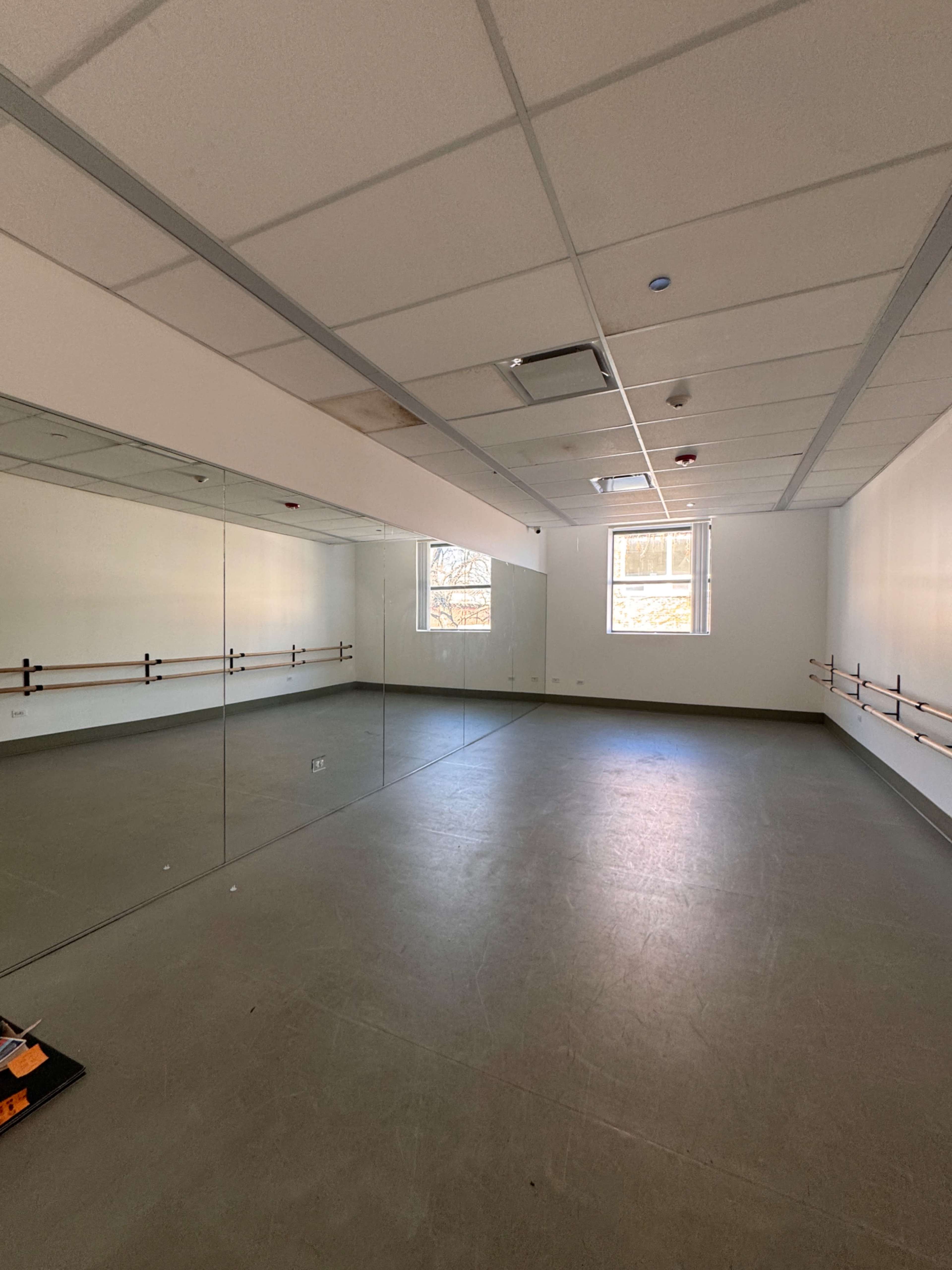 Private Dance Studio Ideal for Rehearsals - Marley Floors, Barres, and Mirrors Image in Greater Grand Crossing, Chicago, IL
