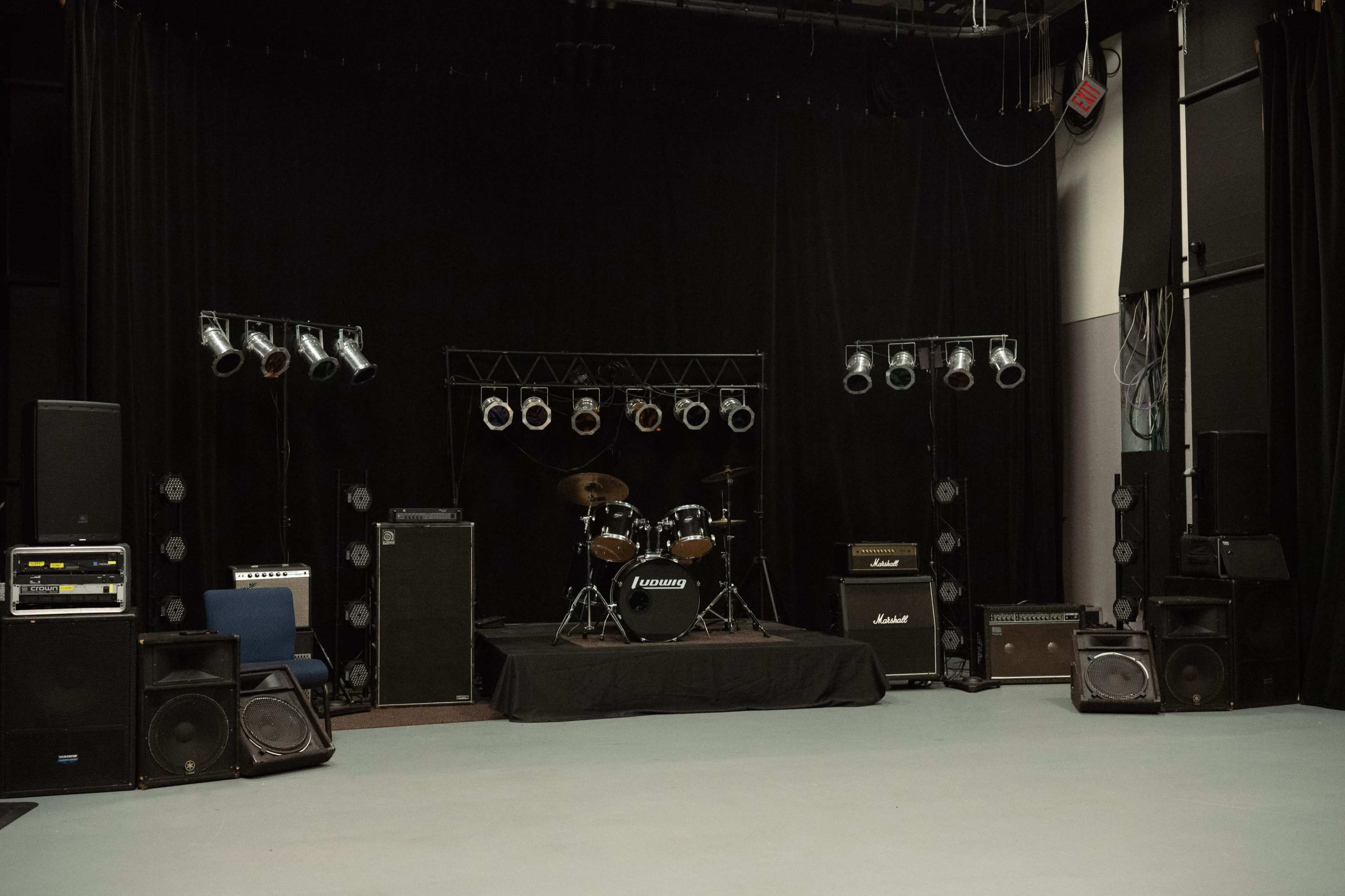 Orchestra/ Live Band Room Image in Wilmington, Wilmington, DE