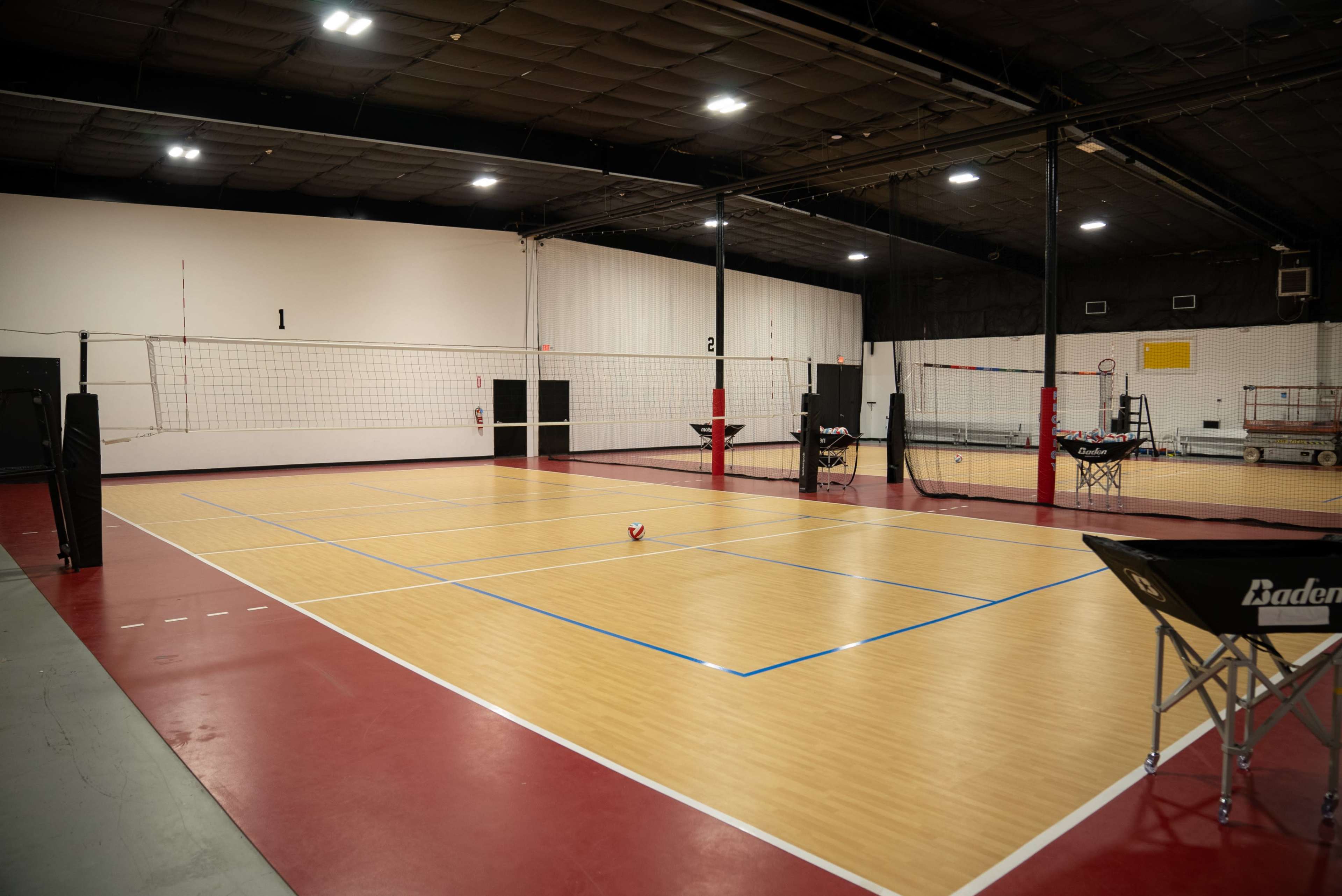 2 large open spaces in Somers, 4 gyms (2 courts + 2 courts), 15,000 square feet! Image in Somers, Somers, NY