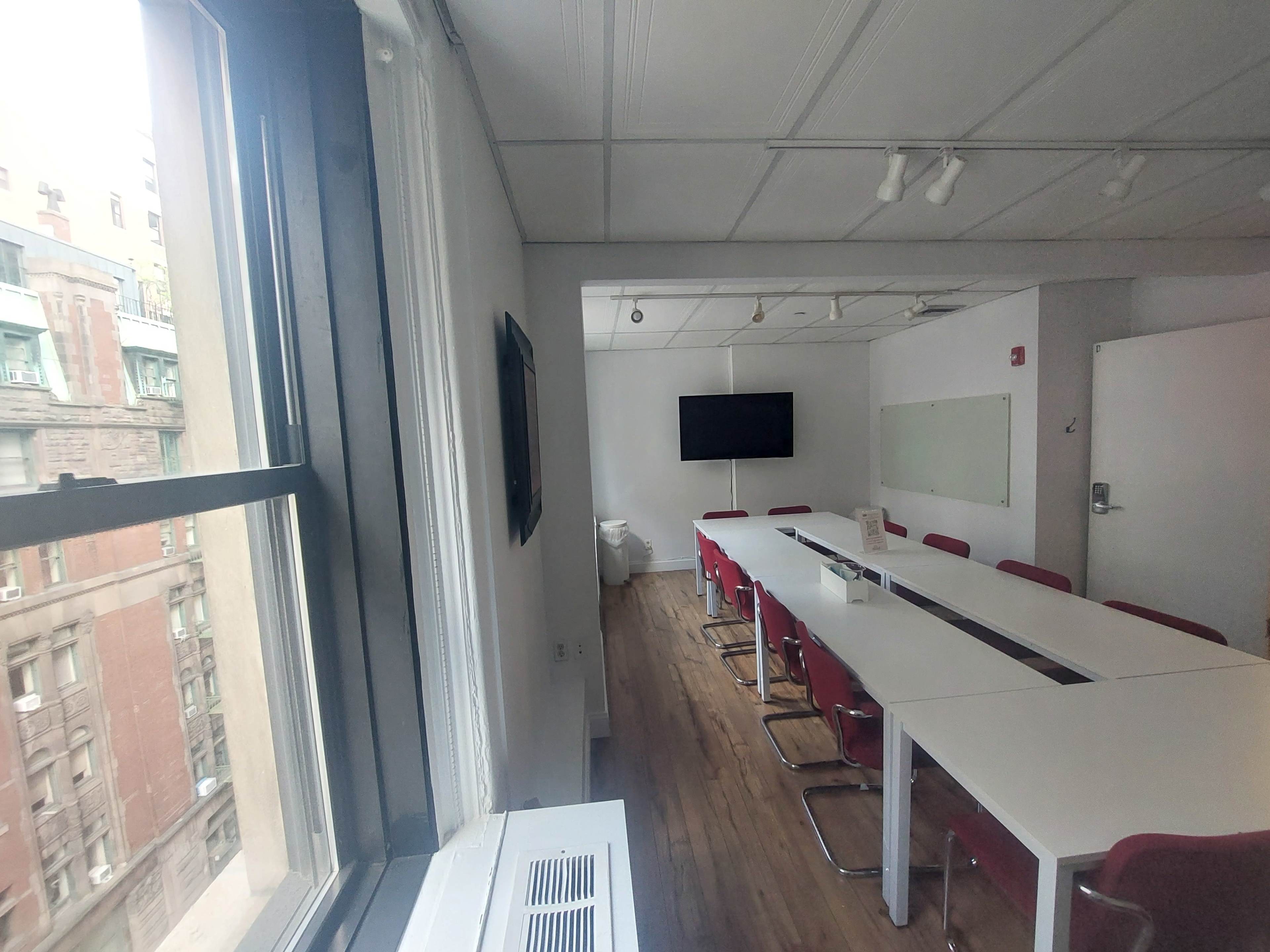 704-D: Spacious Conference Room In Midtown Manhattan Image in Midtown Manhattan, New York, NY