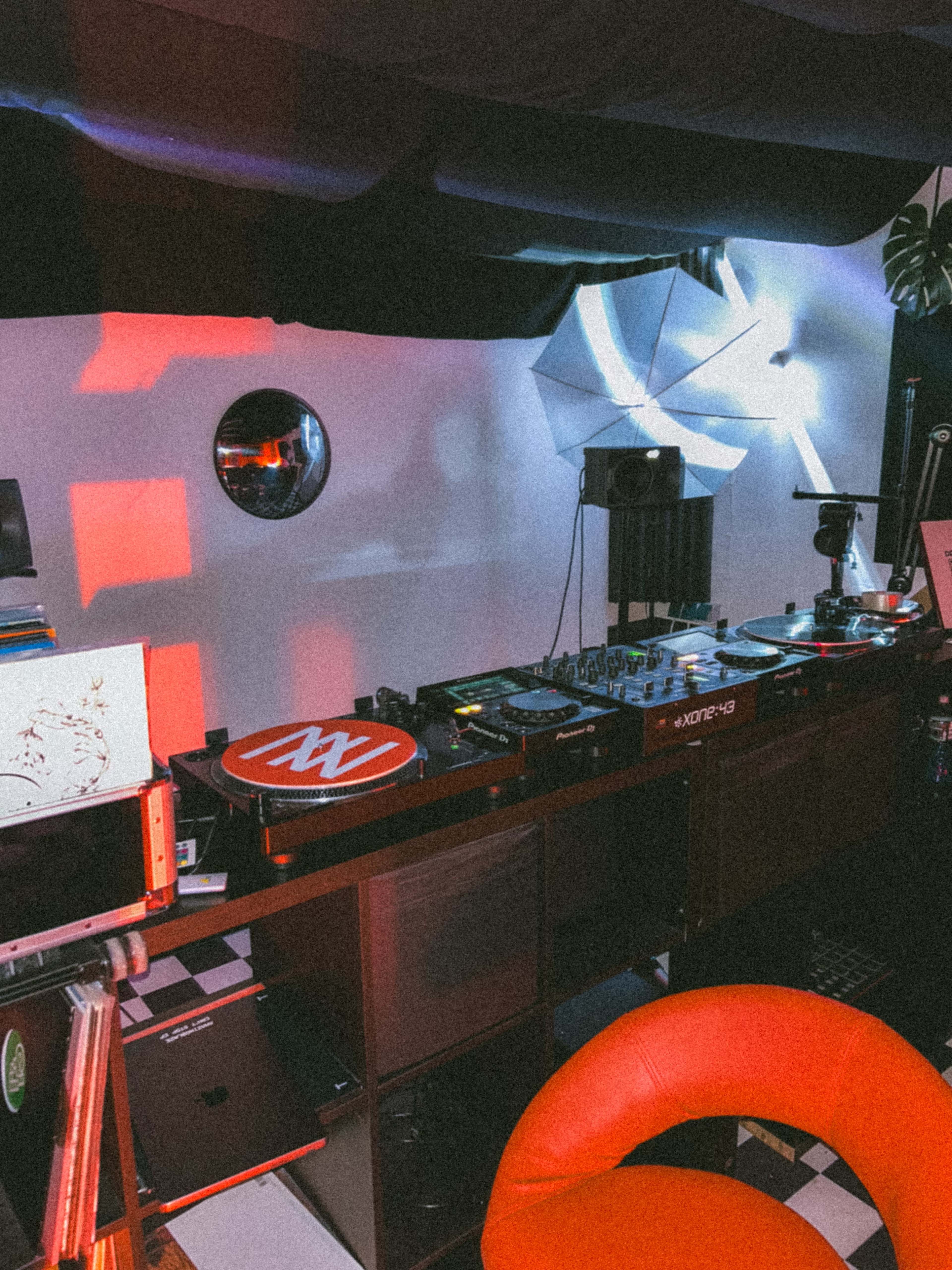 DJ & Recording Studio in Big Complex Bild in , Rodgau, 