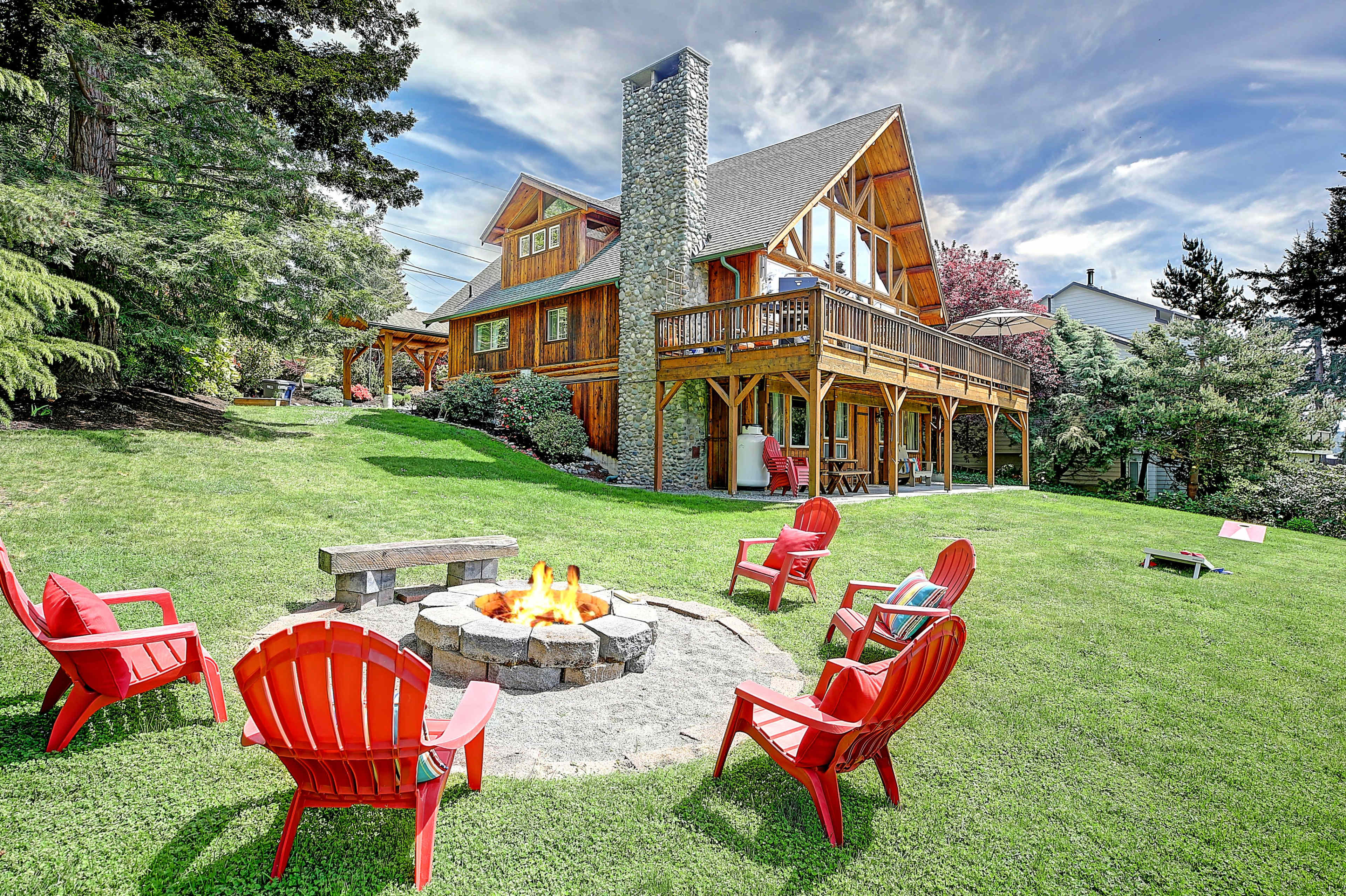 Large Log Cabin-Ocean View/BBQ/Games/walk to beach, Camano Island, WA ...