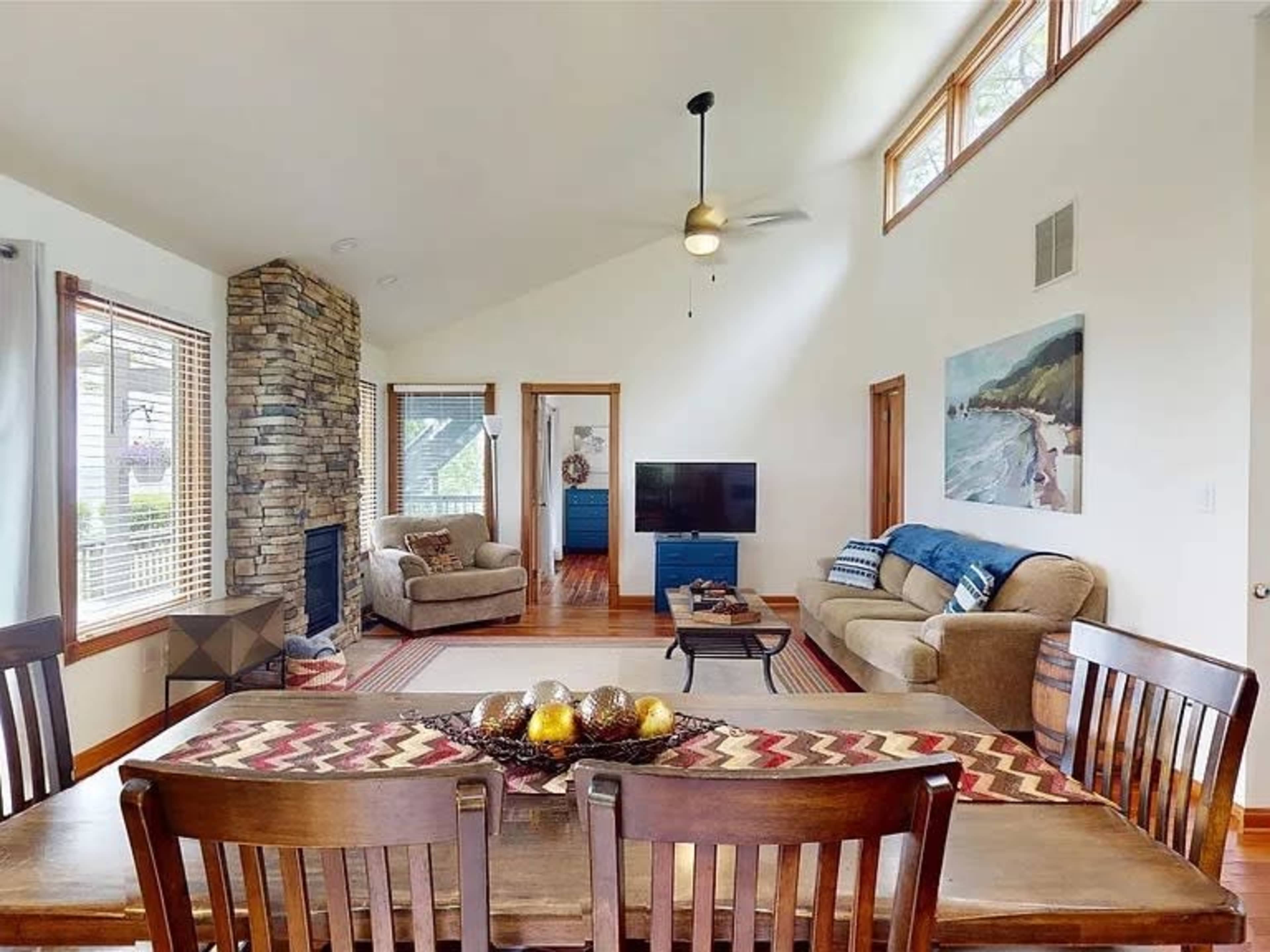 Cottage overlooking the lake Image in North East Township, North East, PA