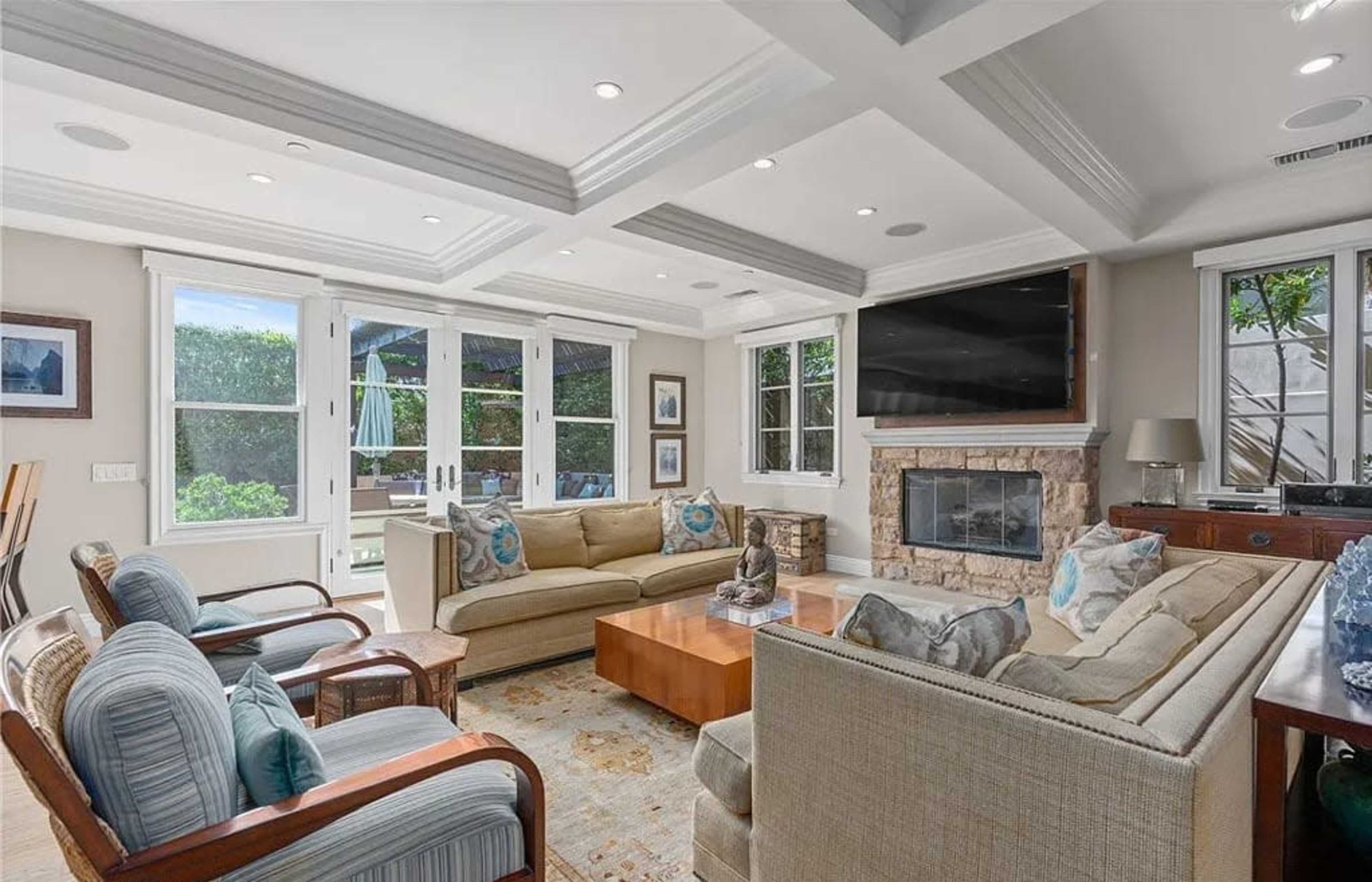 Stylish Newport Beach Event & Meeting Space Image in Newport Beach, Newport Beach, CA