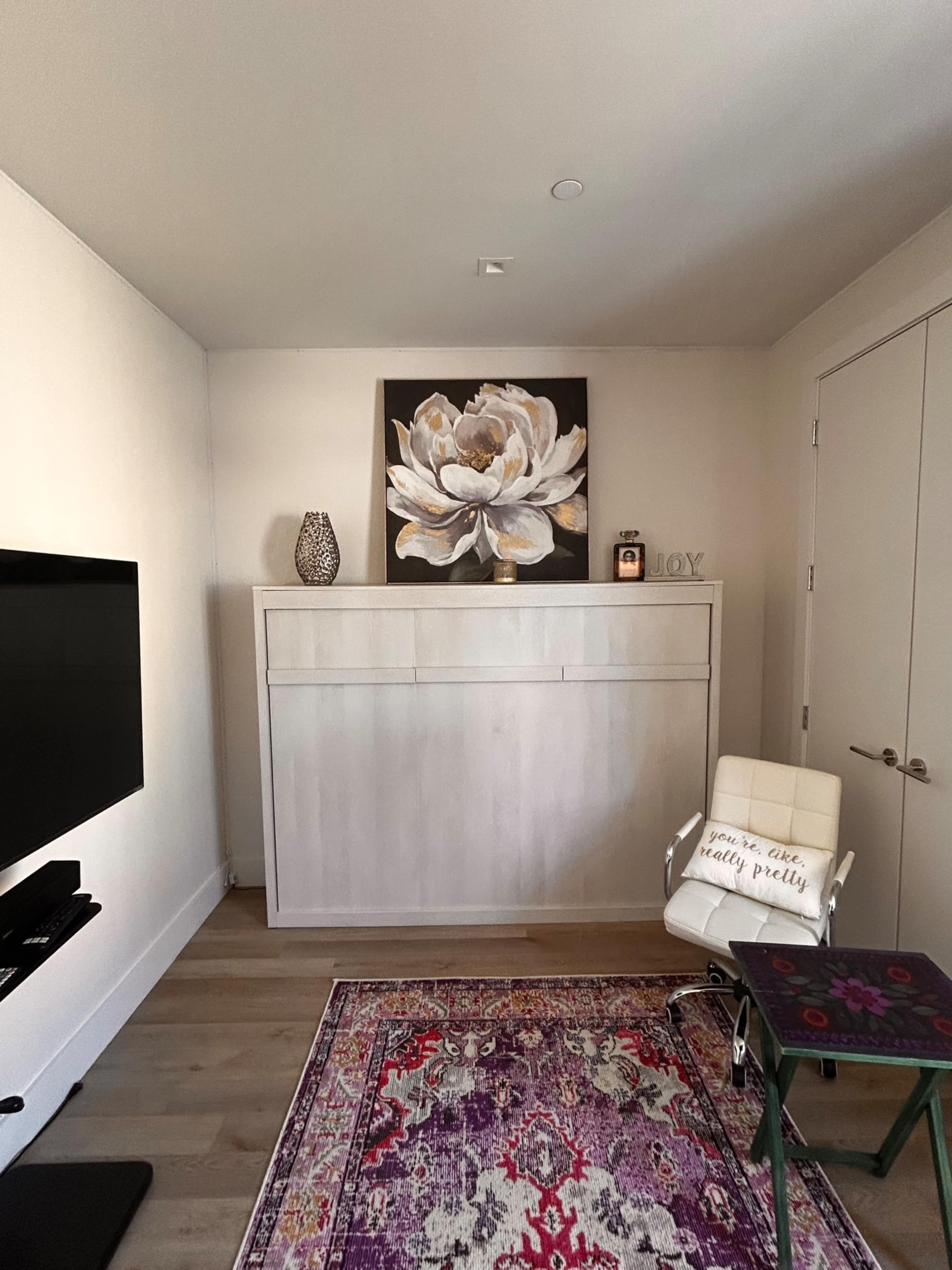 Downtown New Rochelle Studio Apt.: A Chic Space for Creativity & Events Image in New Rochelle, New Rochelle, NY