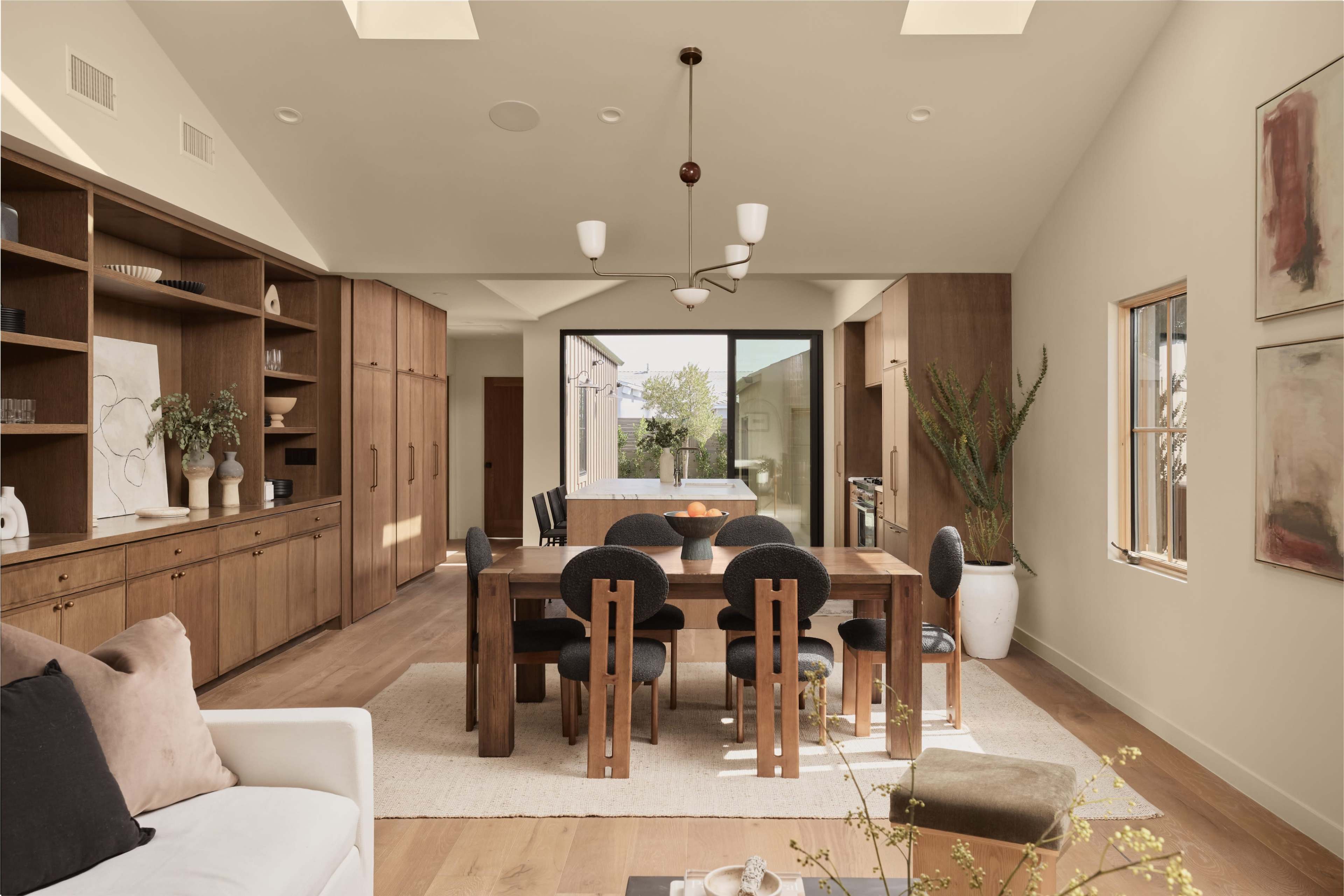 Modern House with Modern furnishing Image in Westchester, Los Angeles, CA