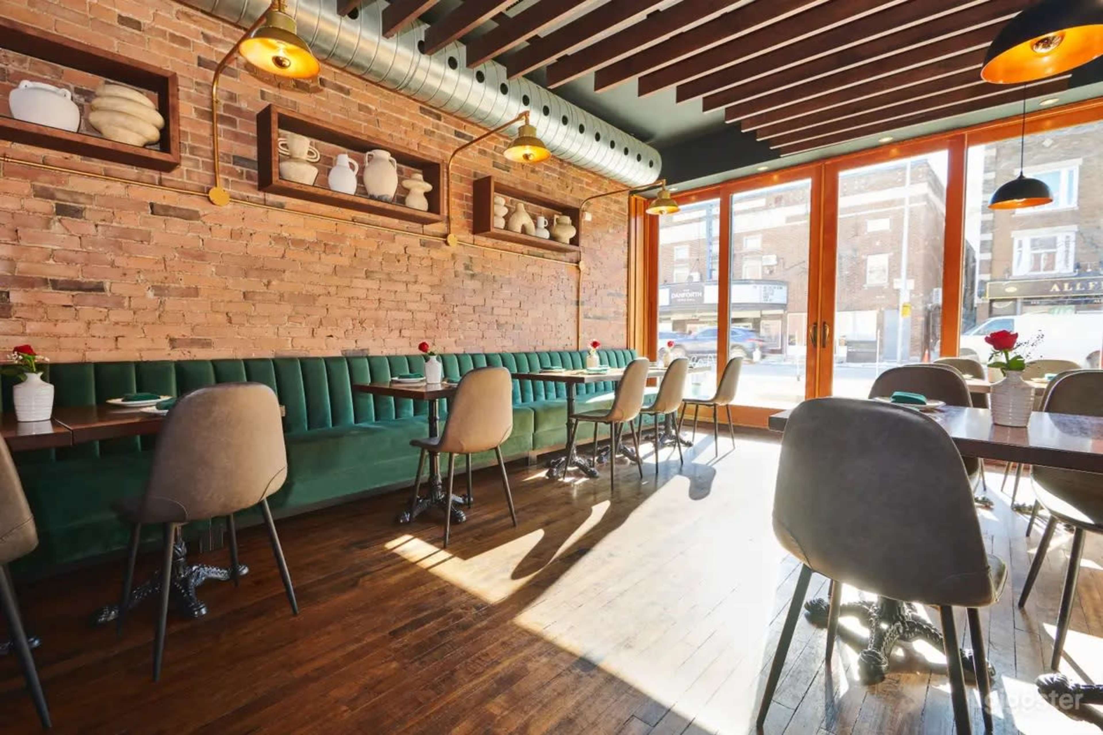 Intimate Fine Dining Restaurant Image in Playter Estates-Danforth, Toronto, ON