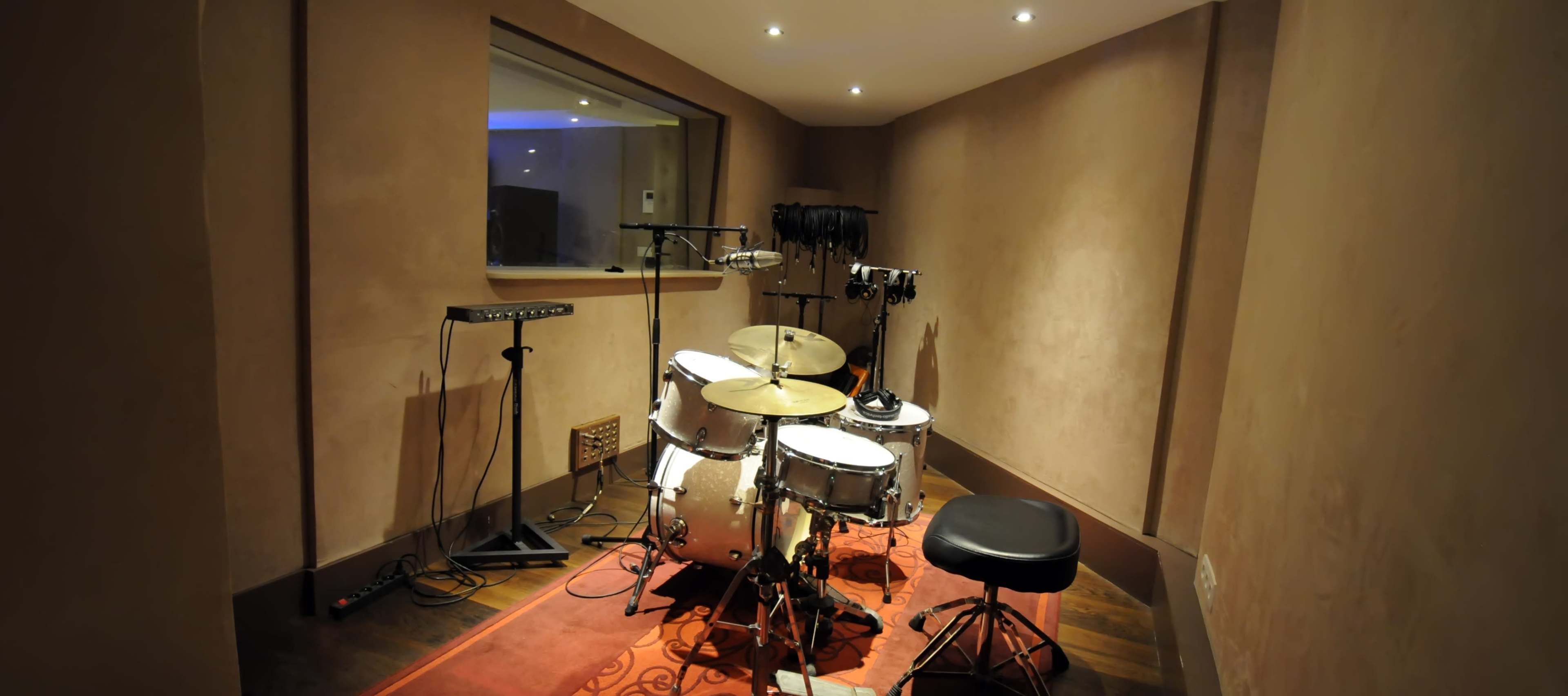 Studio d'enregistrement de musique spacieux Image dans Villa Montmorency, LE PERREUX SUR MARNE, 