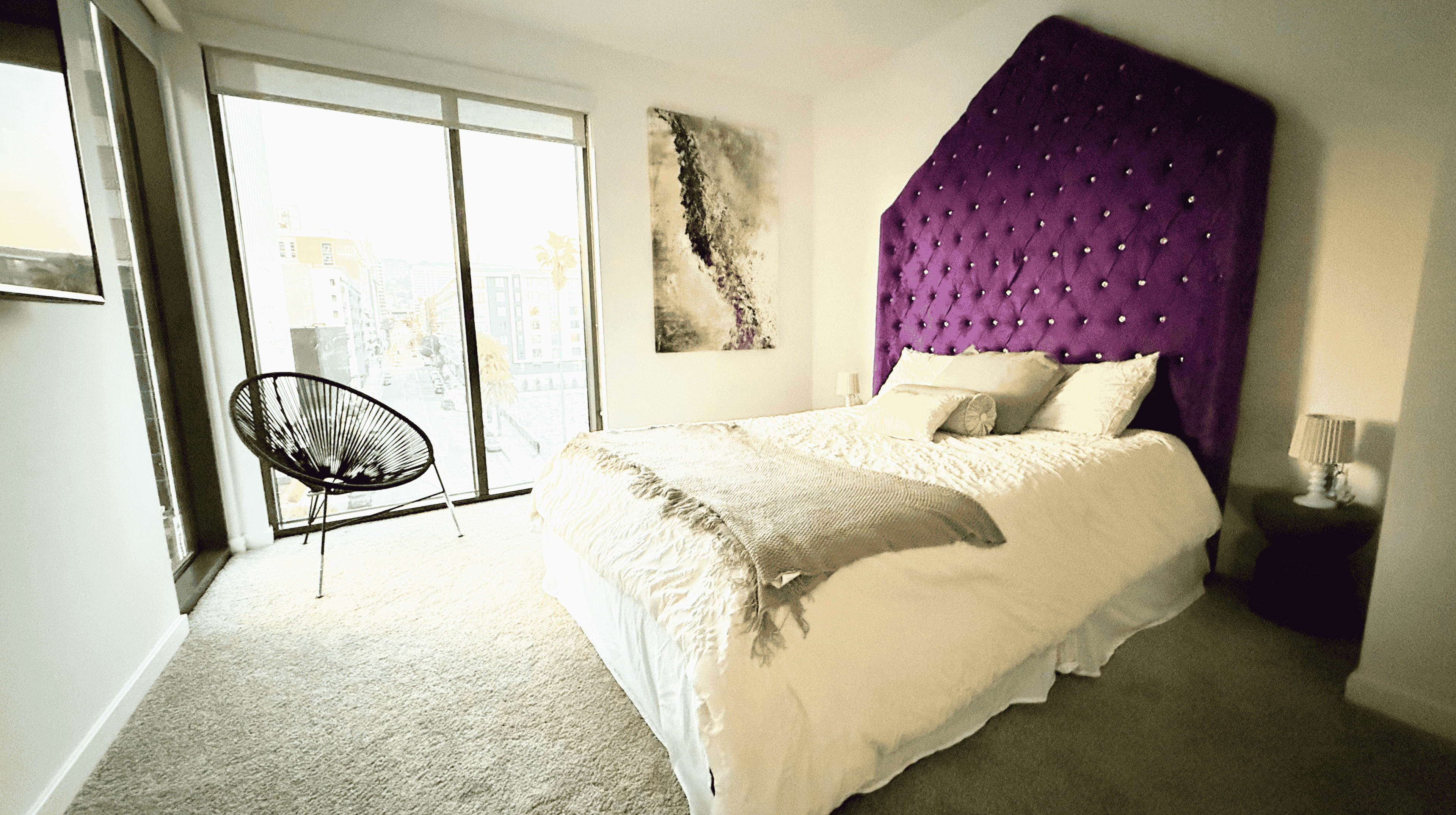 Downtown Apartment on Sunset Blvd. with Views of Hollywood Sign Image in Hollywood, Los Angeles, CA