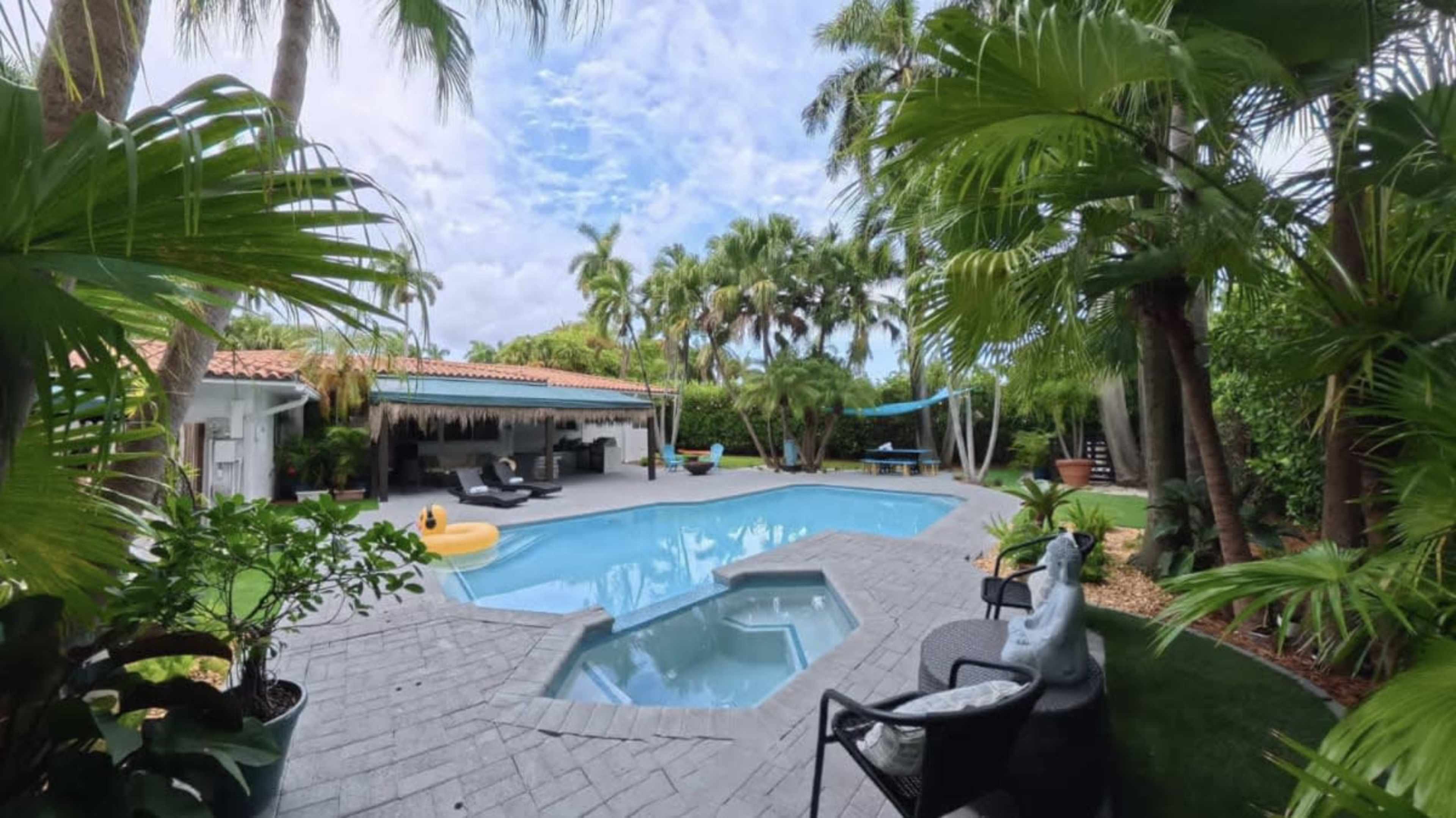 Villa Calma, Hidden Tropical Gem by VIAC Image in Hollywood Lakes, Hollywood, FL