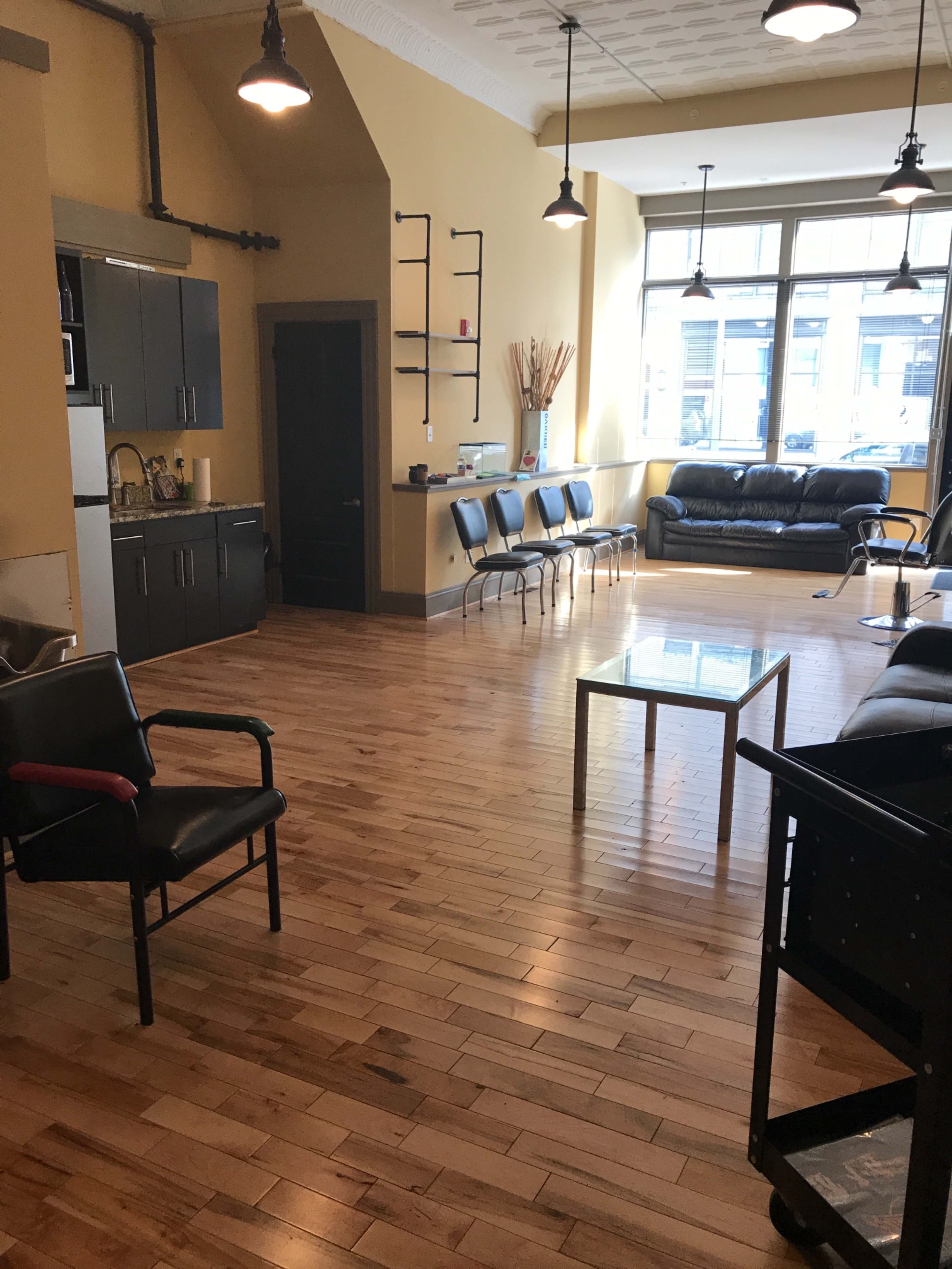 Downtown eclectic suite in historical building. Image in Downtown, Richmond, VA