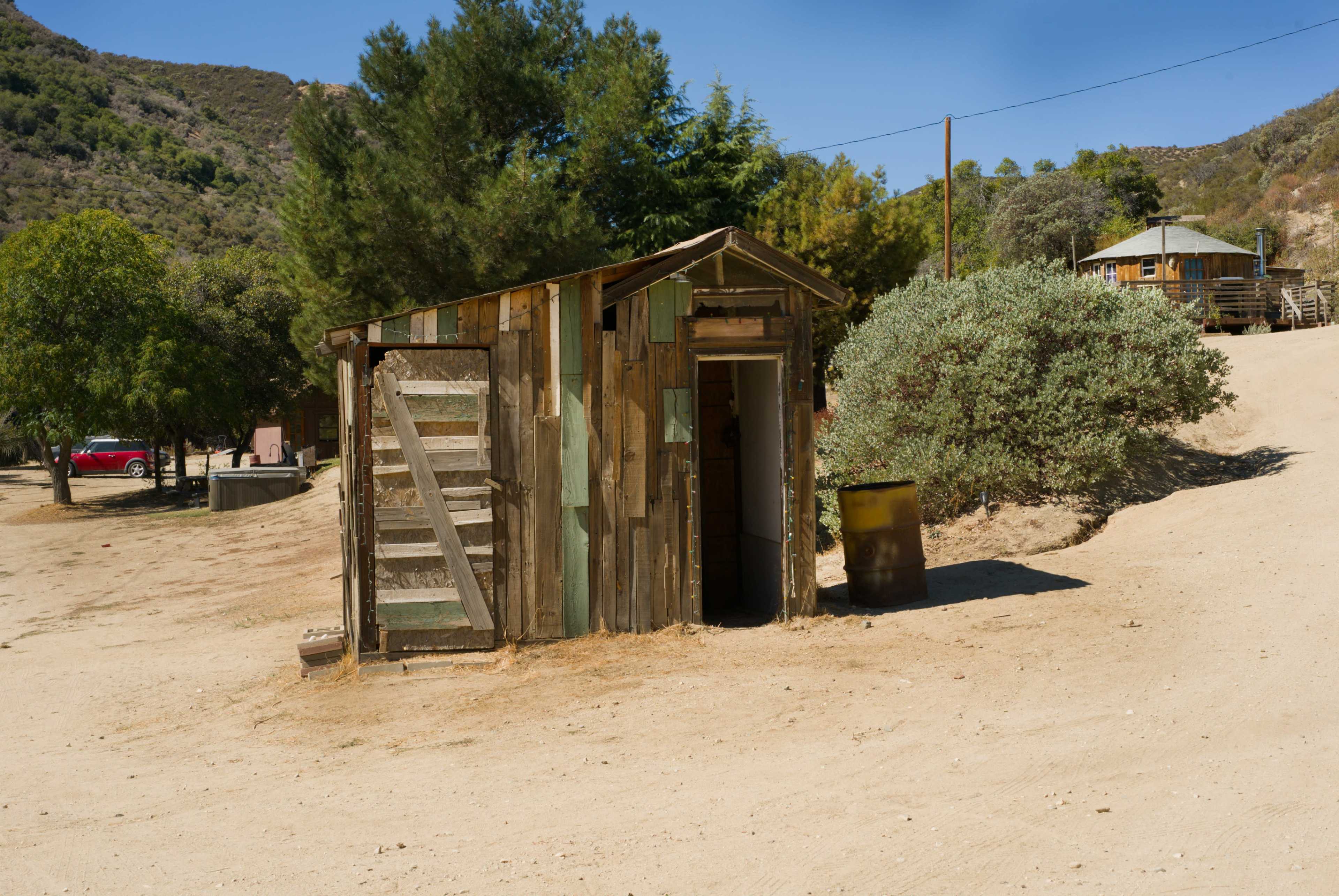Weathered Desert Shack – Abandoned High Desert Film Site Image in Leona Valley, Leona Valley, CA