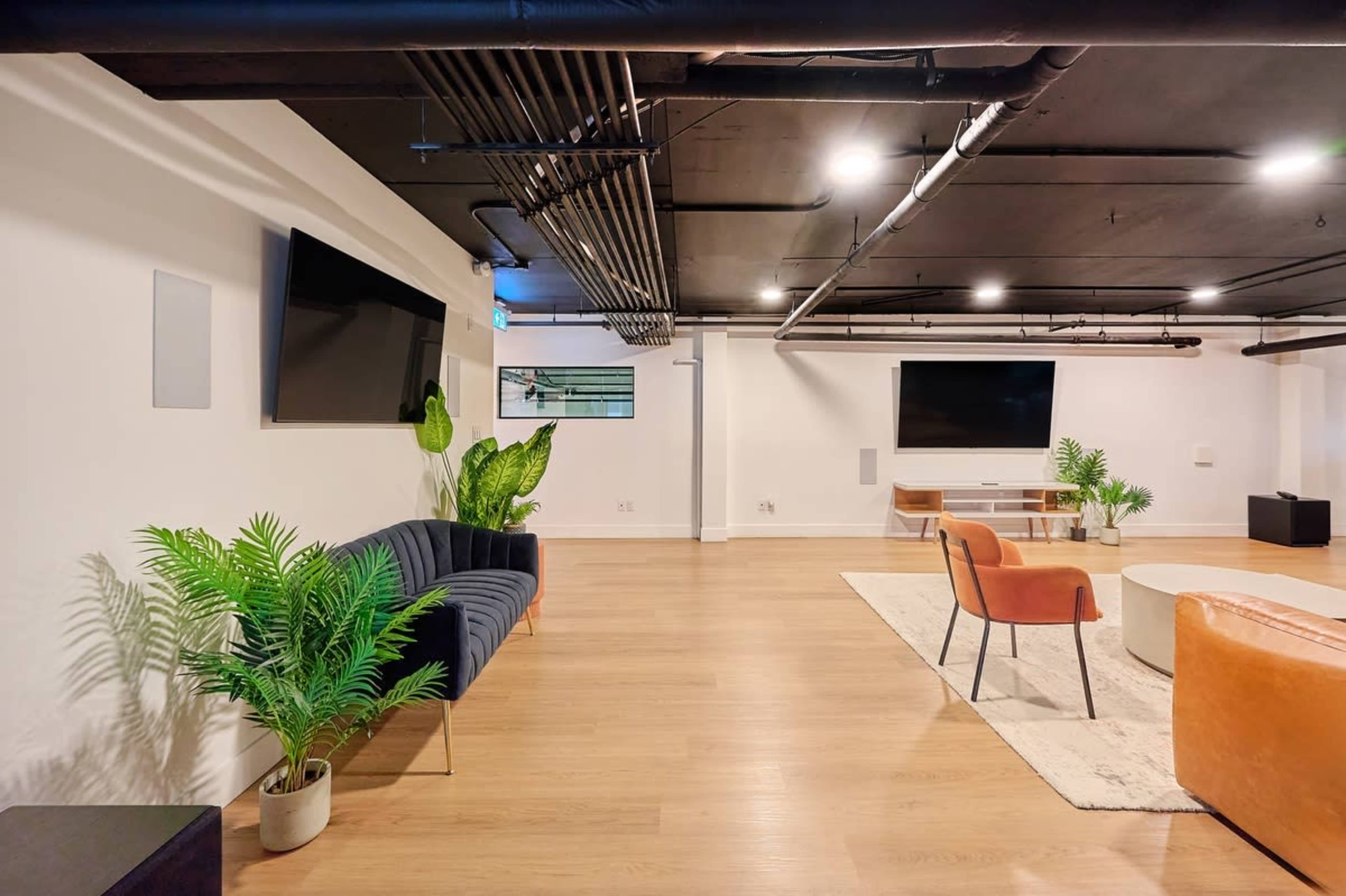 Urban Loft: Events, Gatherings, Workshops Image in East Newton Business Park, Surrey, BC