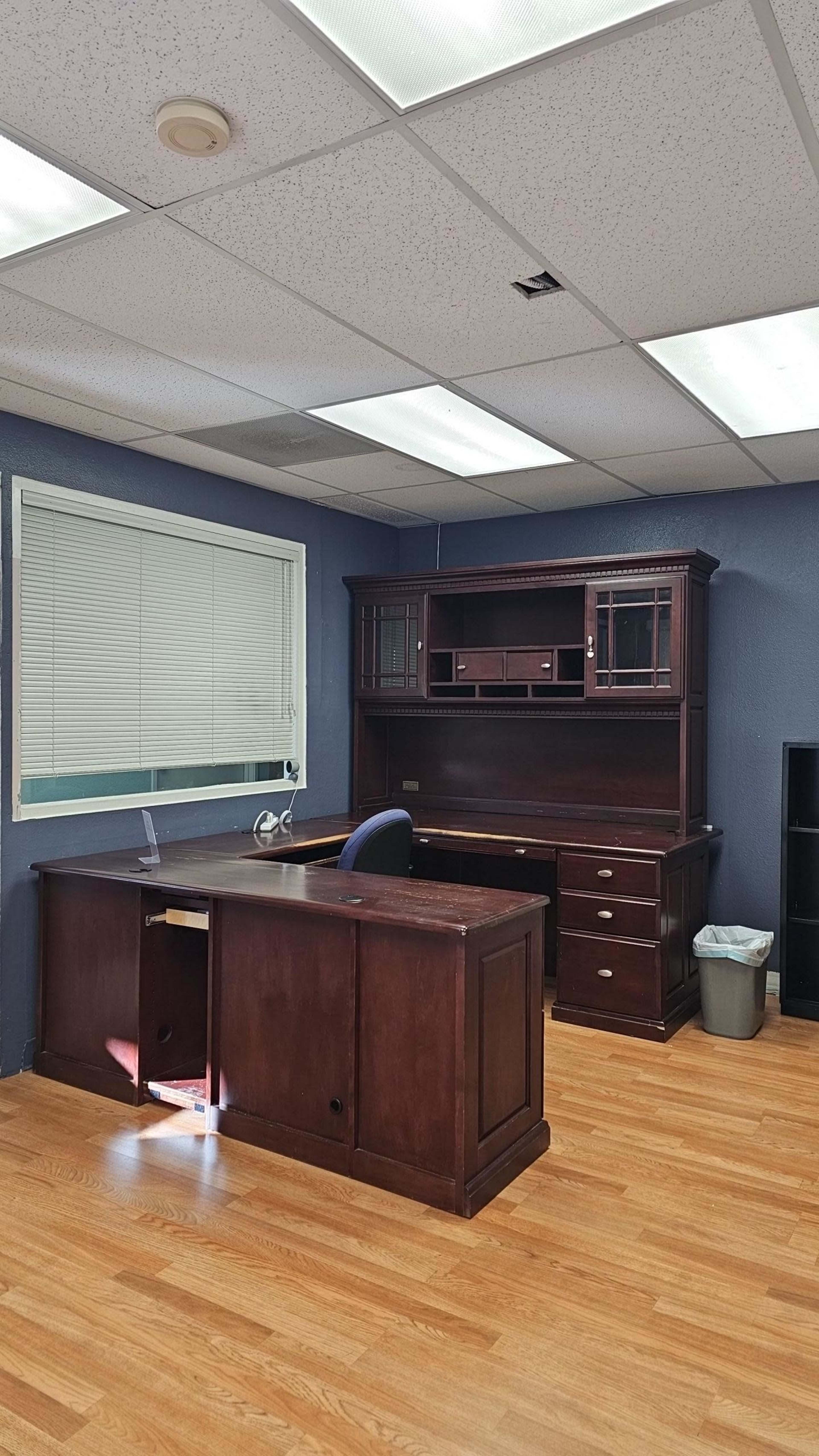 Meeting Space Within a Co-Working Environment Image in Quartz Hill, Palmdale, CA