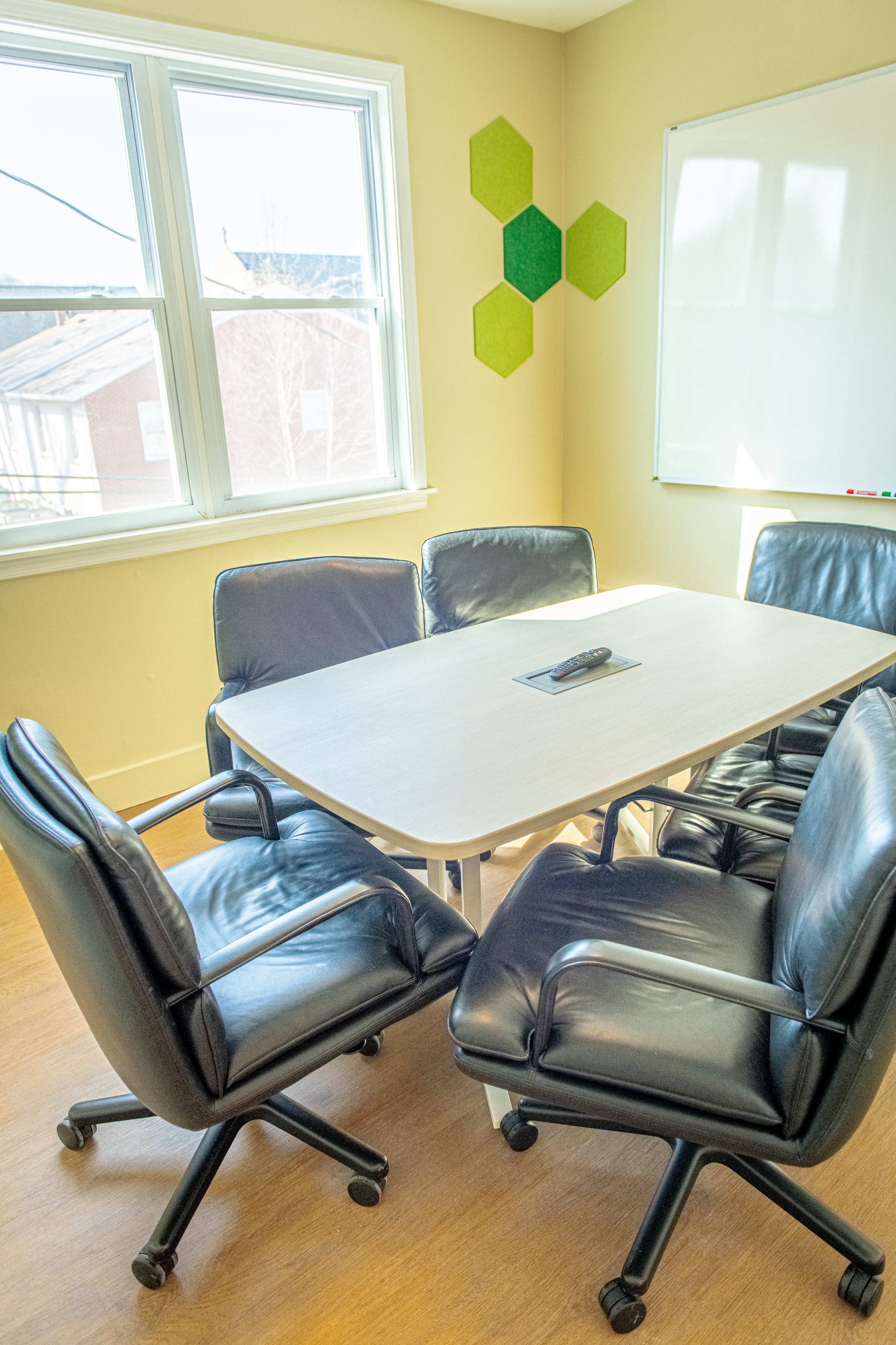 Small Conference Room Image in Del Ray, Alexandria, VA