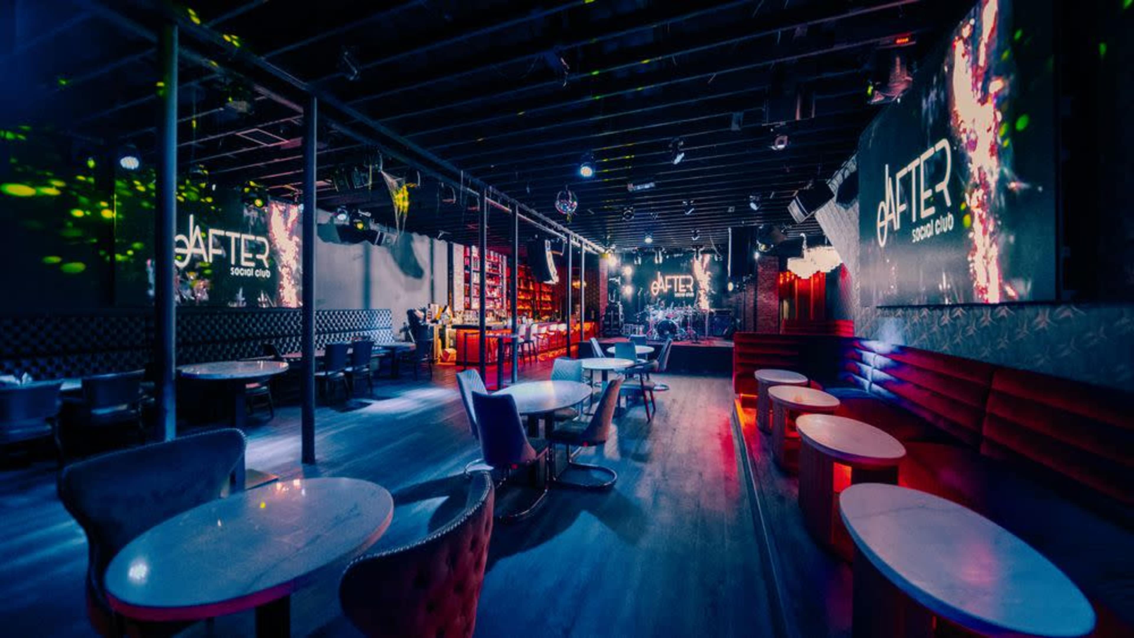 Lively Downtown Lounge with Live Music, Cocktails & Dancing Image in Gaslamp Quarter, San Diego, CA