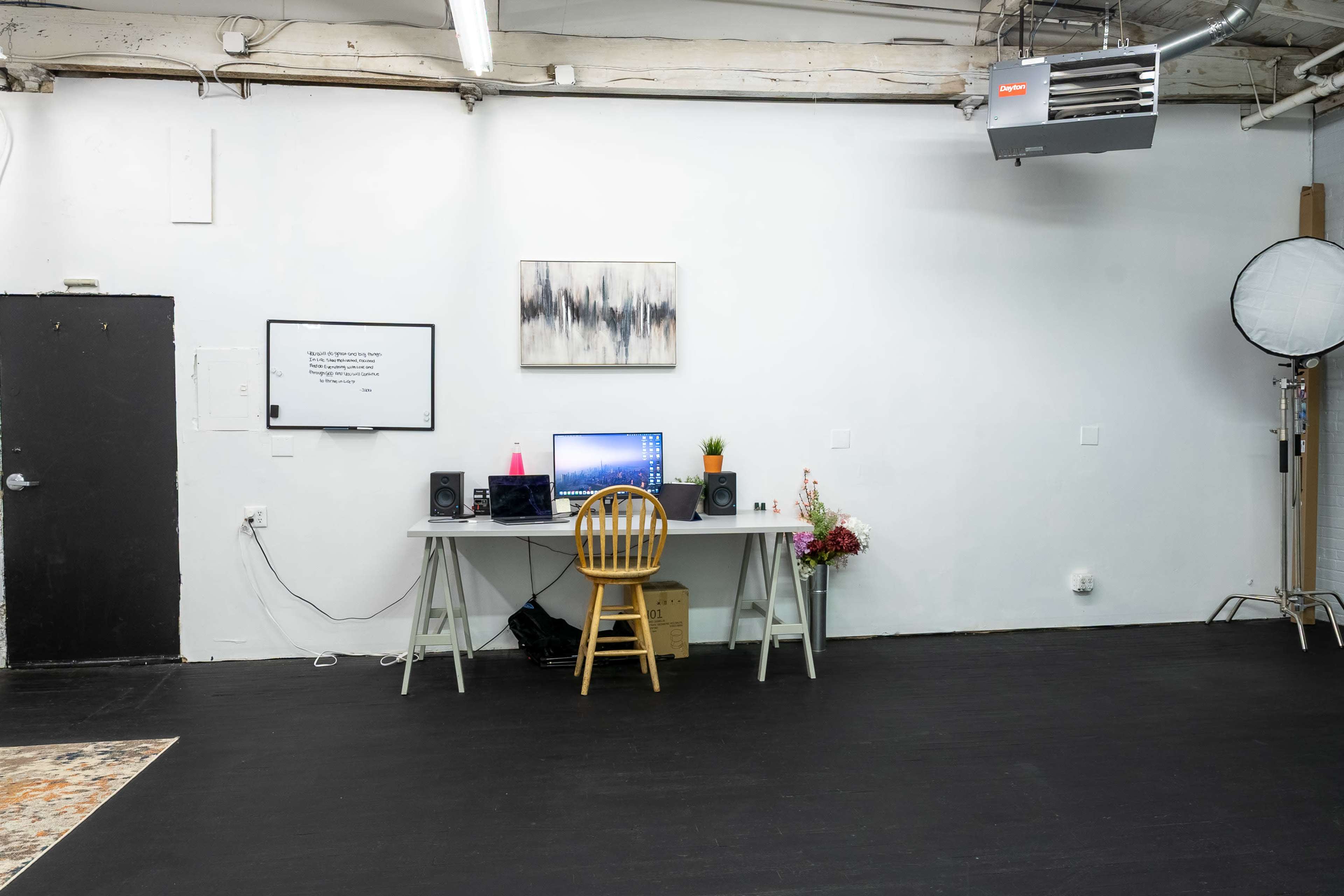 Photo Studio for Creatives Image in Garnerville, Garnerville, NY