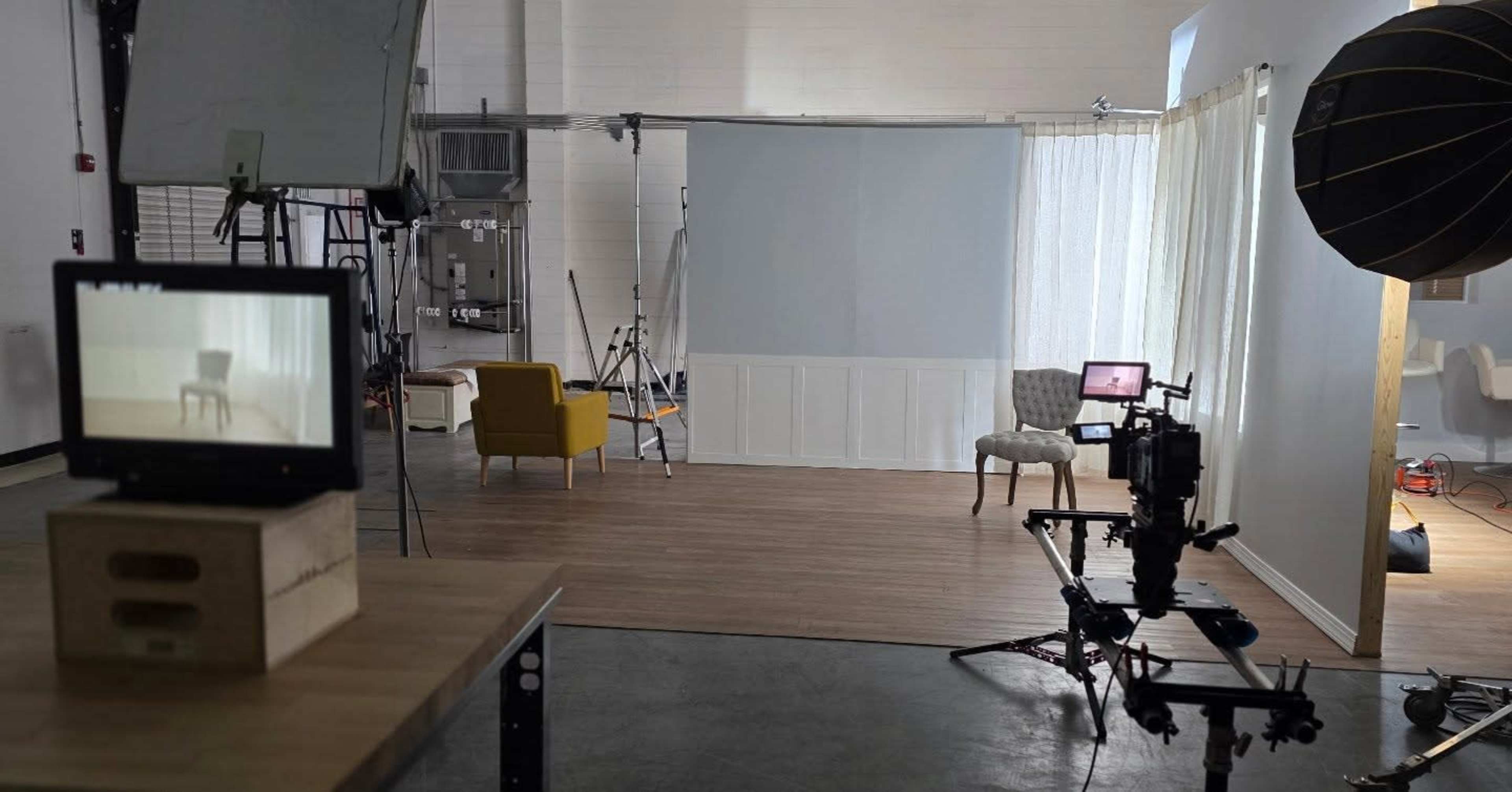 Studio G – Large-Scale Production Stage with Livestream & Prebuilt Sets Image in Pinellas Park, St. Petersburg, FL