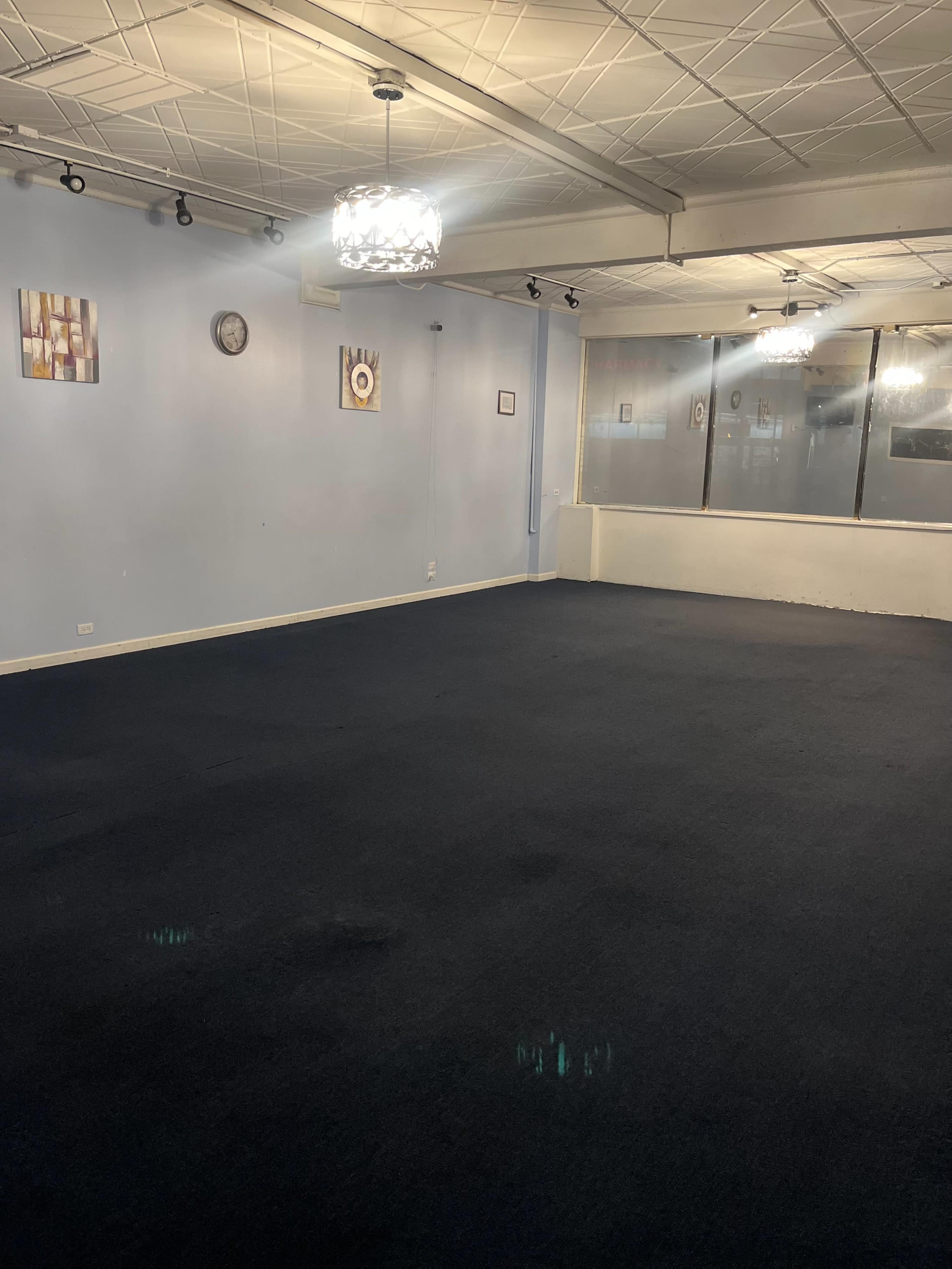 Intimate DIY Event Space - Accommodates 35! Image in Morgan Park, Chicago, IL